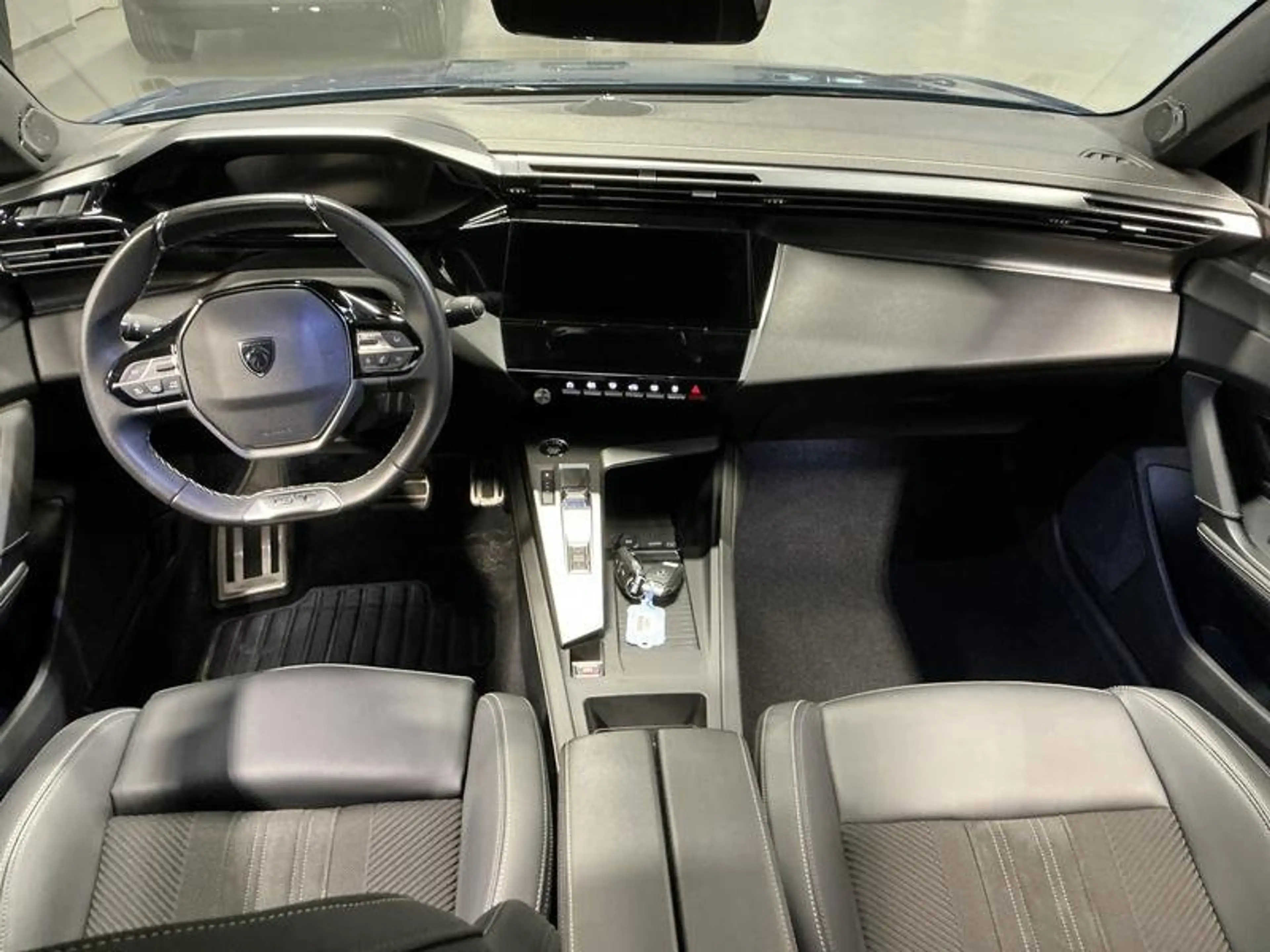 Peugeot 408 GT 1.2 Puretech EAT8 ACC/SHZ/Memory/Massage — photo 8