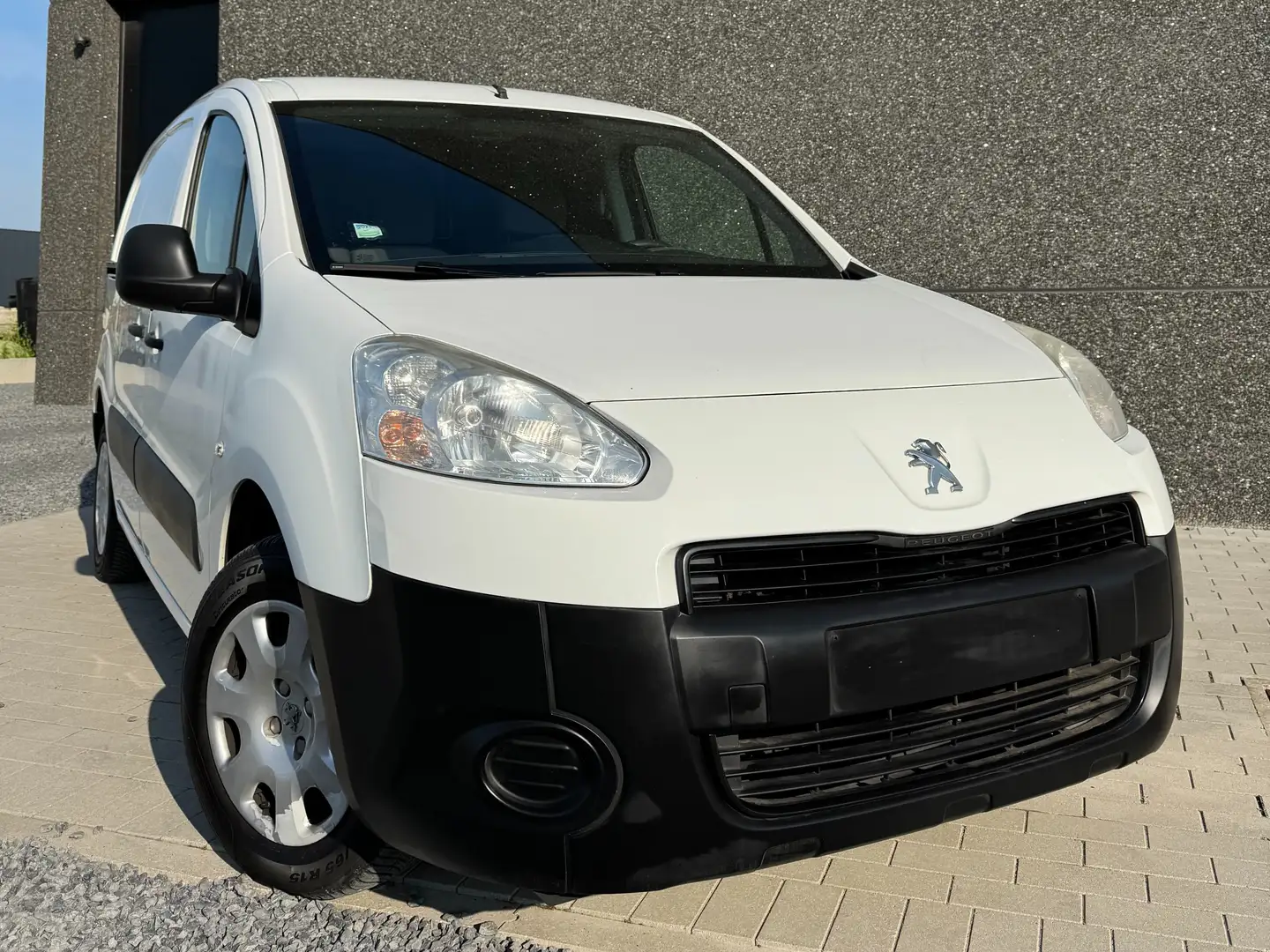 Peugeot Partner Blanc - 2