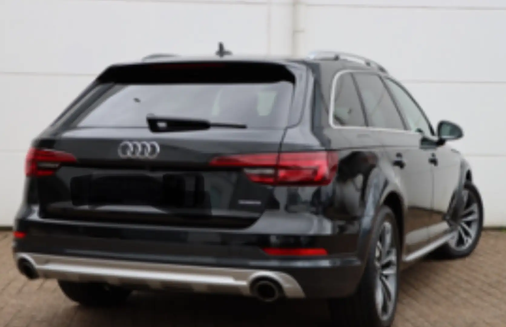 Audi A4 allroad A4 allroad 45 TFSI MHEV PL+ pano trekh stoelmass Černá - 1