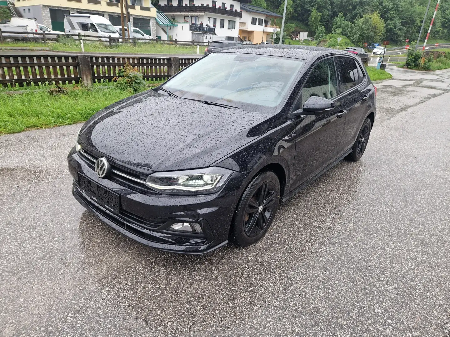 Volkswagen Polo Comfortline 1,6 TDI DPF Schwarz - 1