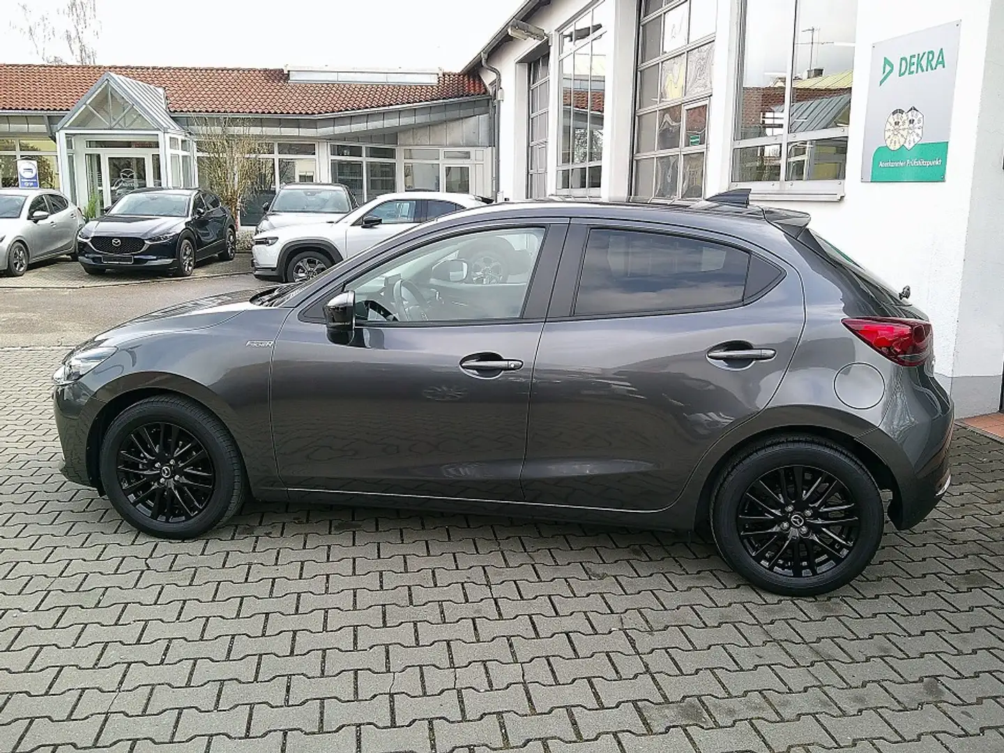 Mazda 2 SKYACTIV 90 AT Homura KAMERA/NAVI/SHZ Grau - 2