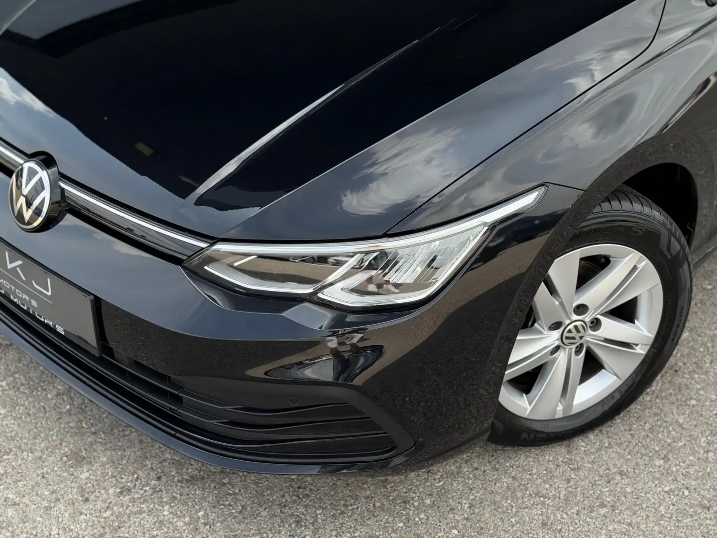 Volkswagen Golf 8 2.0 TDI Life DSG Schwarz - 2