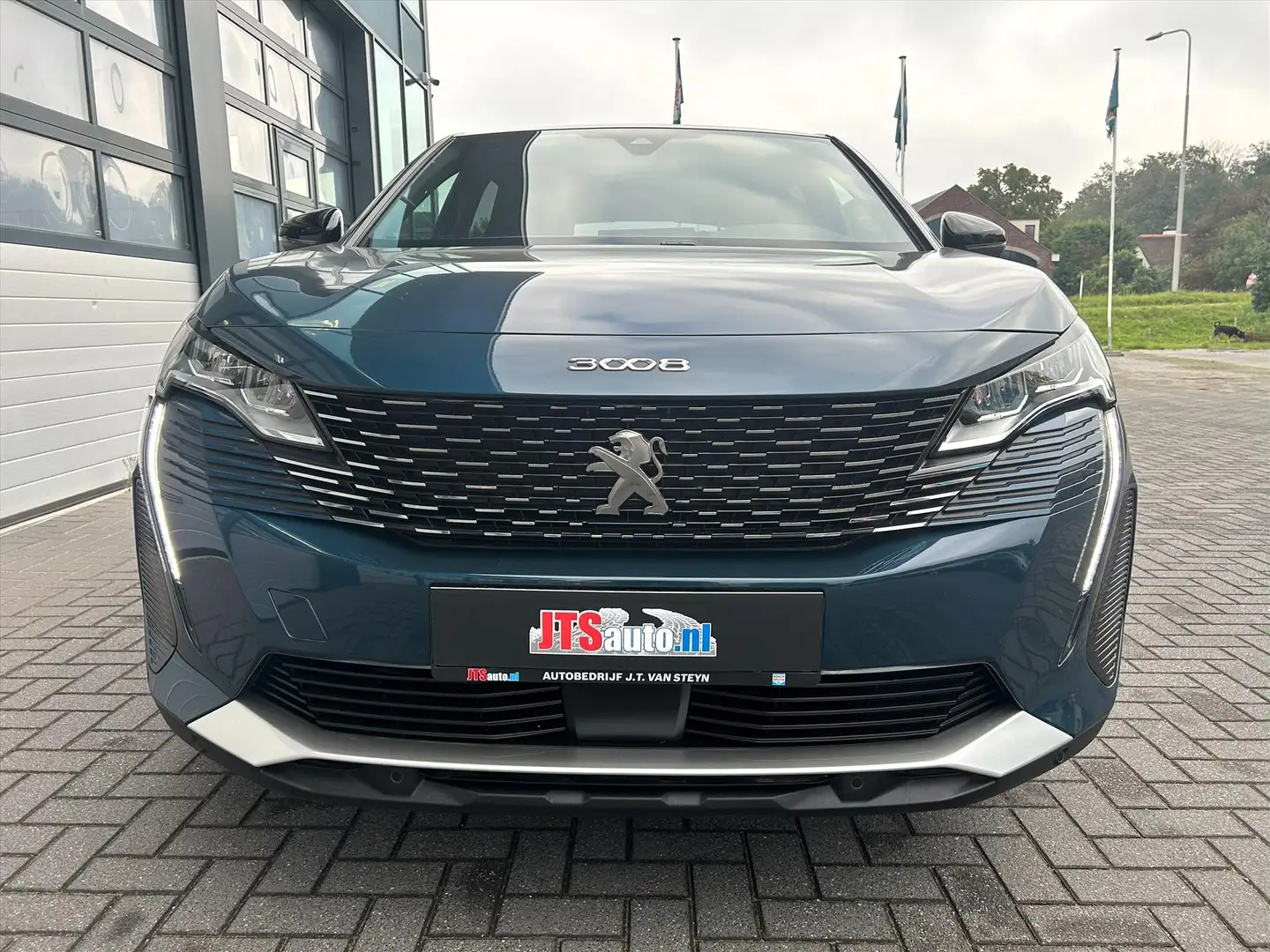 Peugeot 3008 1.2 Allure 130pk Aut. Carplay, Trekhaak, Stoelverw Bleu - 2