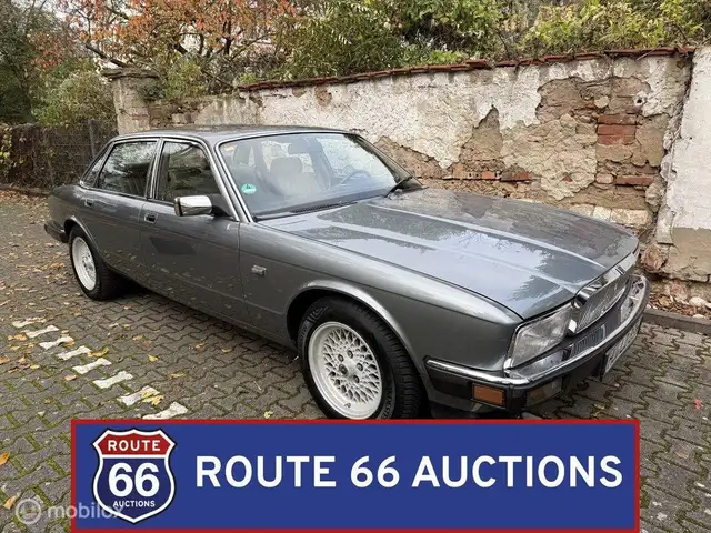 Jaguar XJ6 | Route 66 Auctions