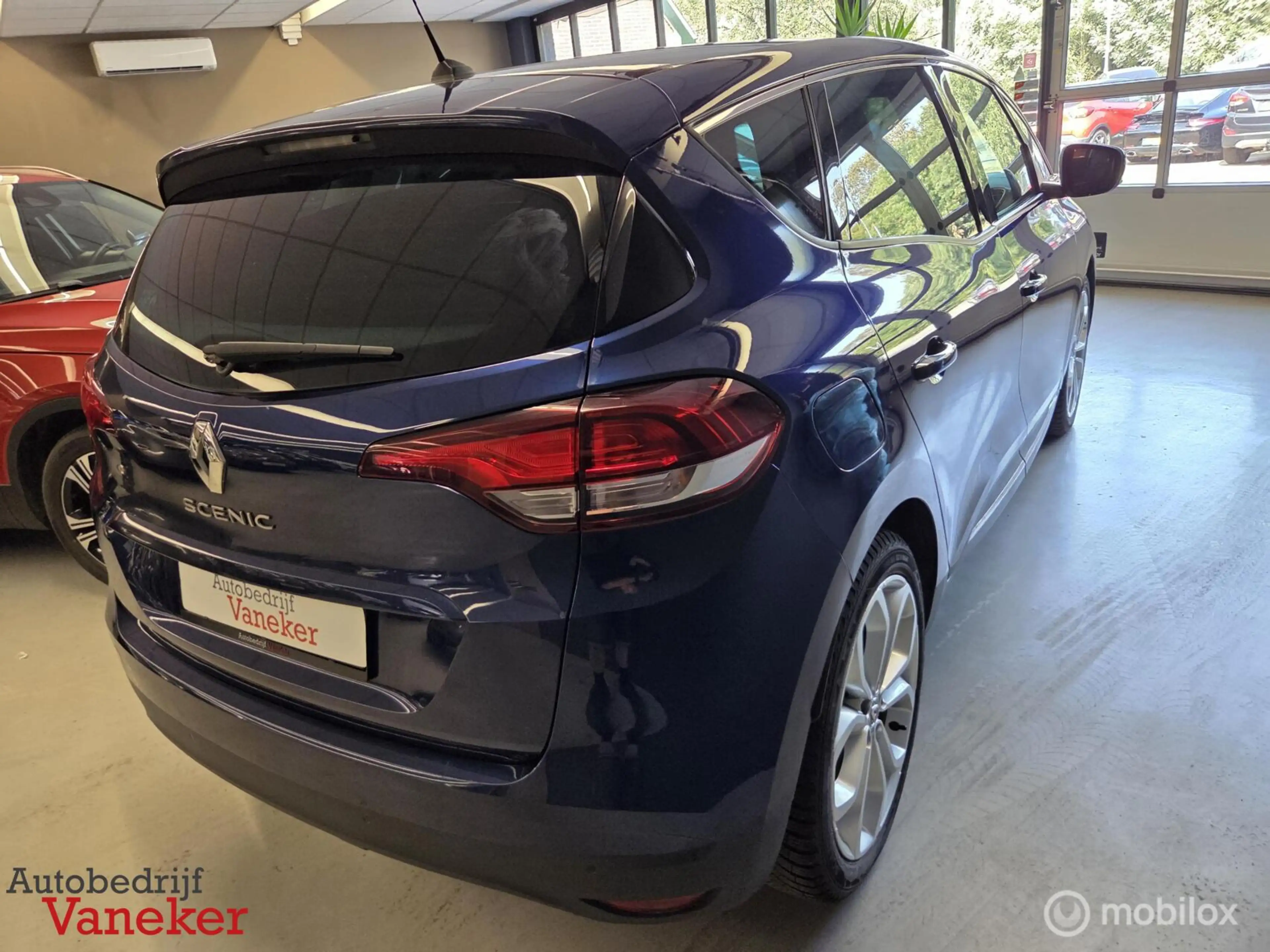 Renault Scenic 1.2 TCe Intens|Carplay|20 inch — photo 17