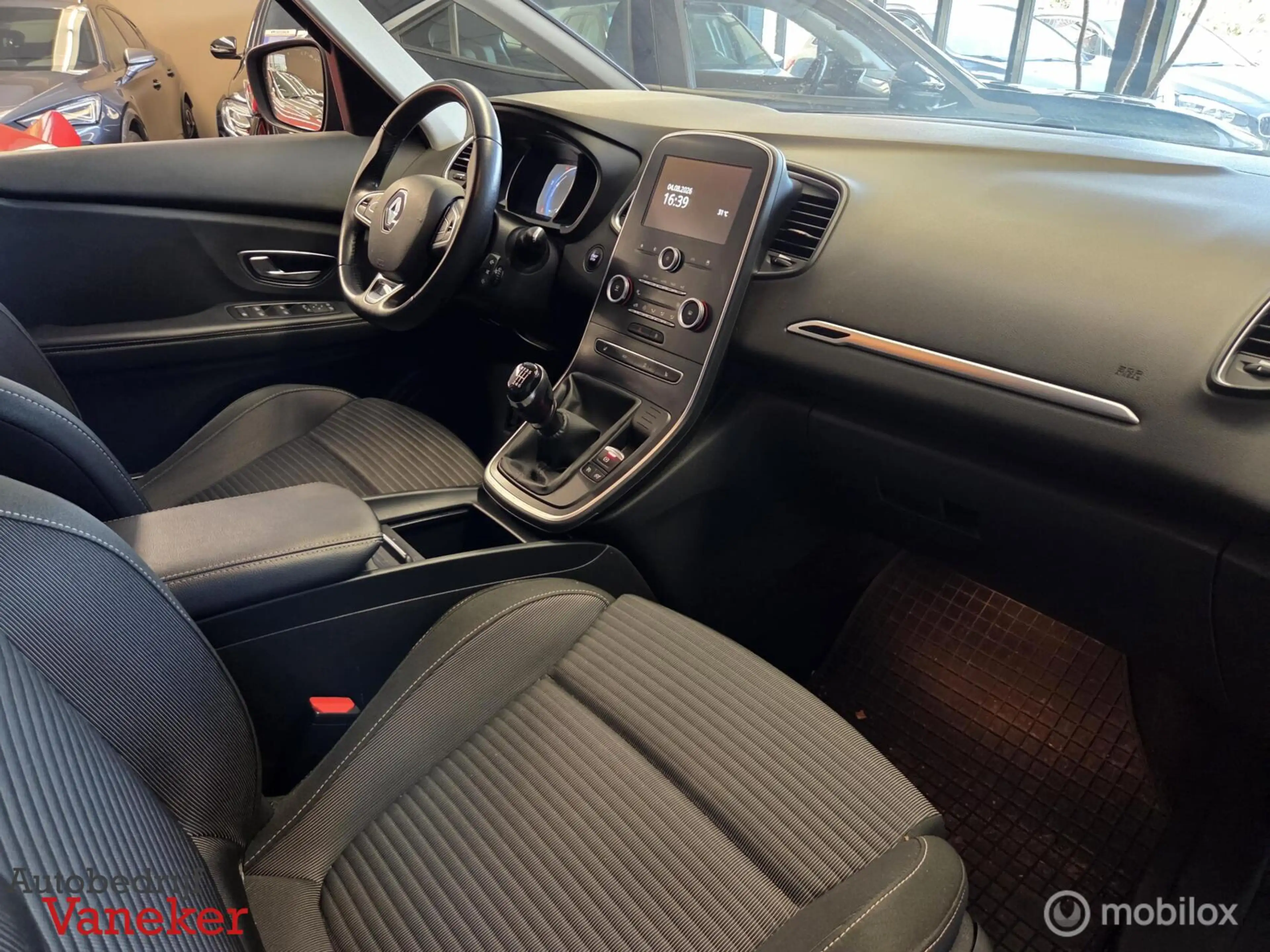 Renault Scenic 1.2 TCe Intens|Carplay|20 inch — photo 9