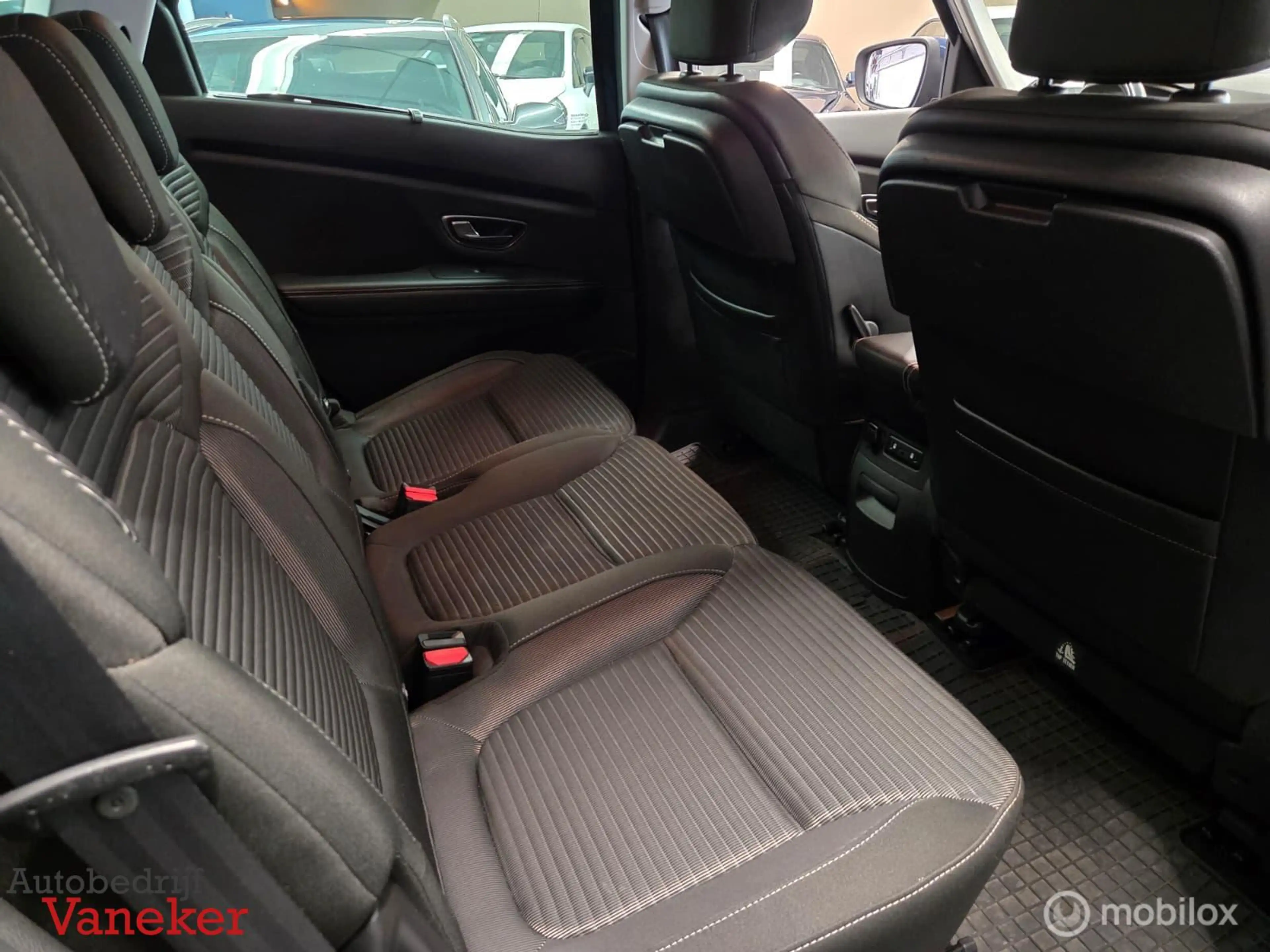 Renault Scenic 1.2 TCe Intens|Carplay|20 inch — photo 18