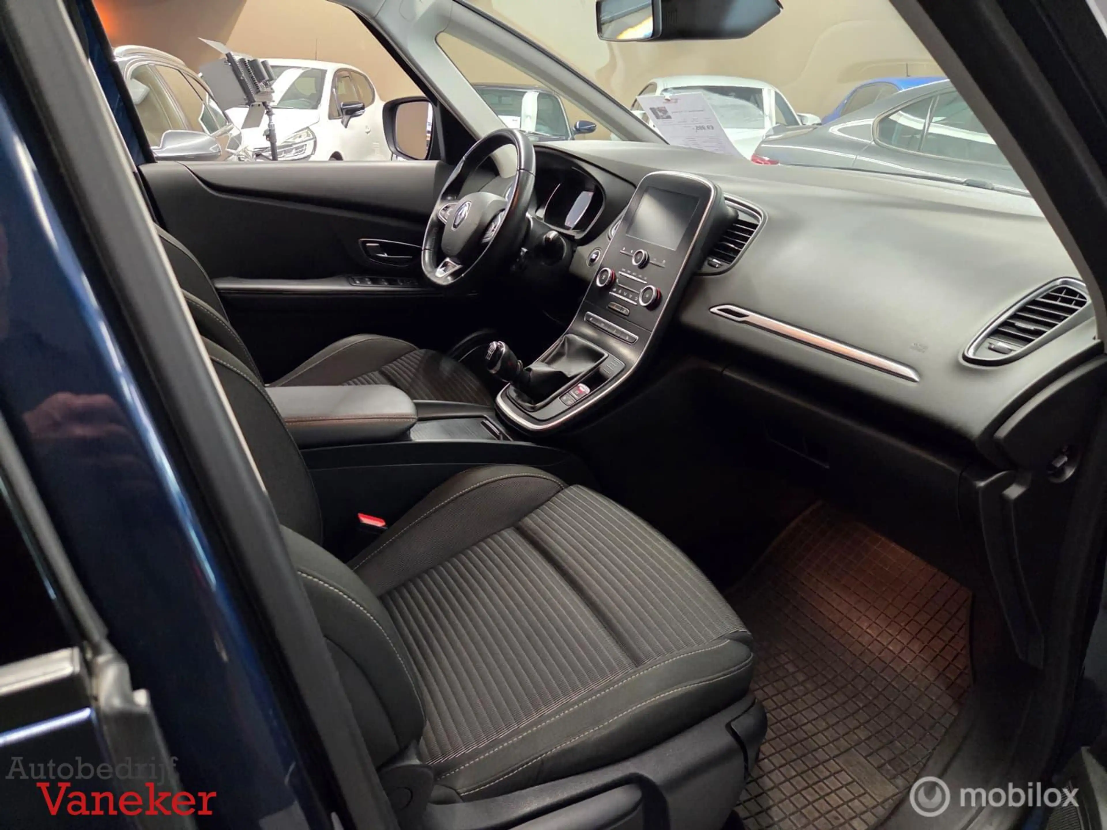 Renault Scenic 1.2 TCe Intens|Carplay|20 inch — photo 13