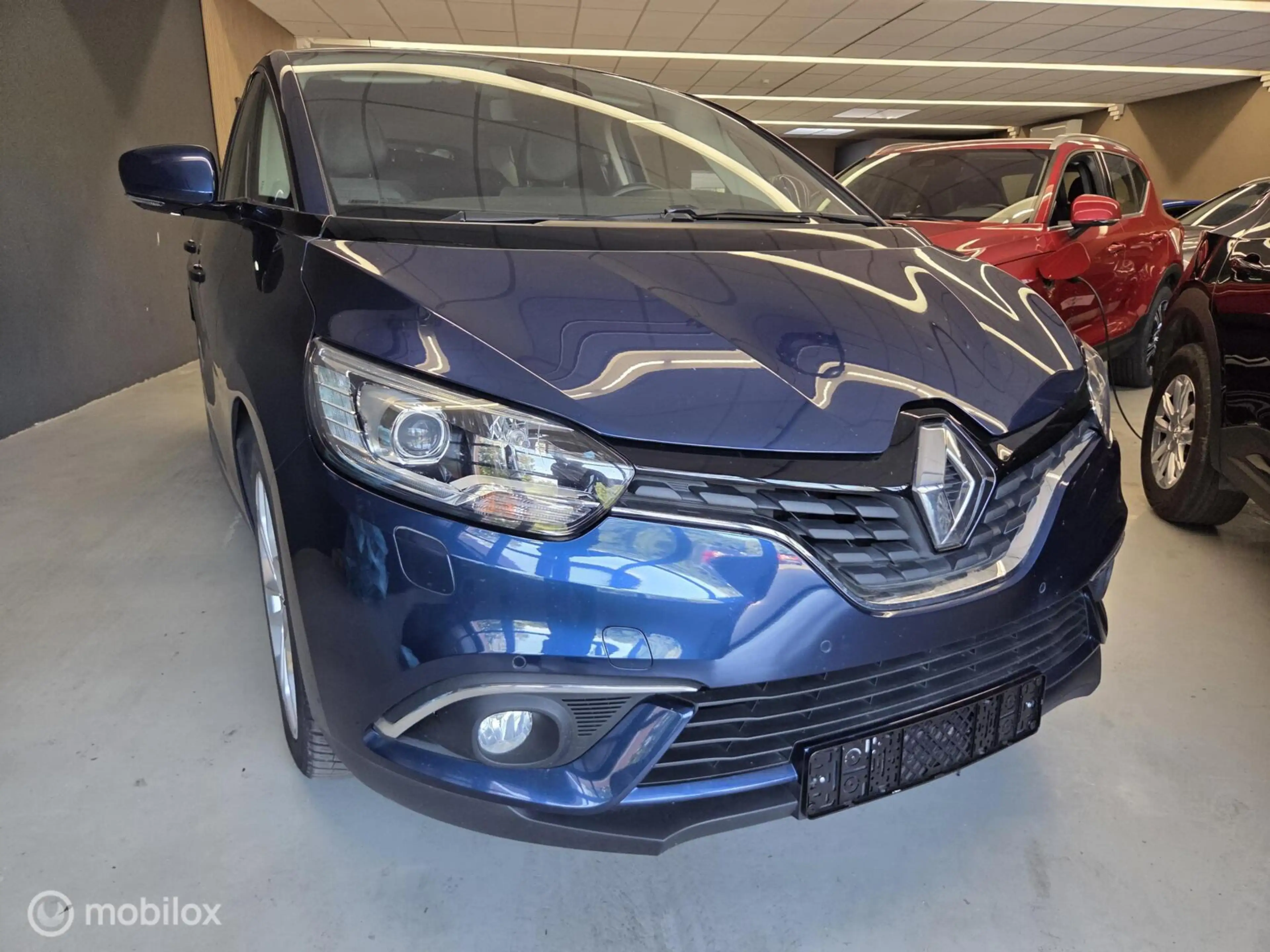 Renault Scenic 1.2 TCe Intens|Carplay|20 inch — photo 32