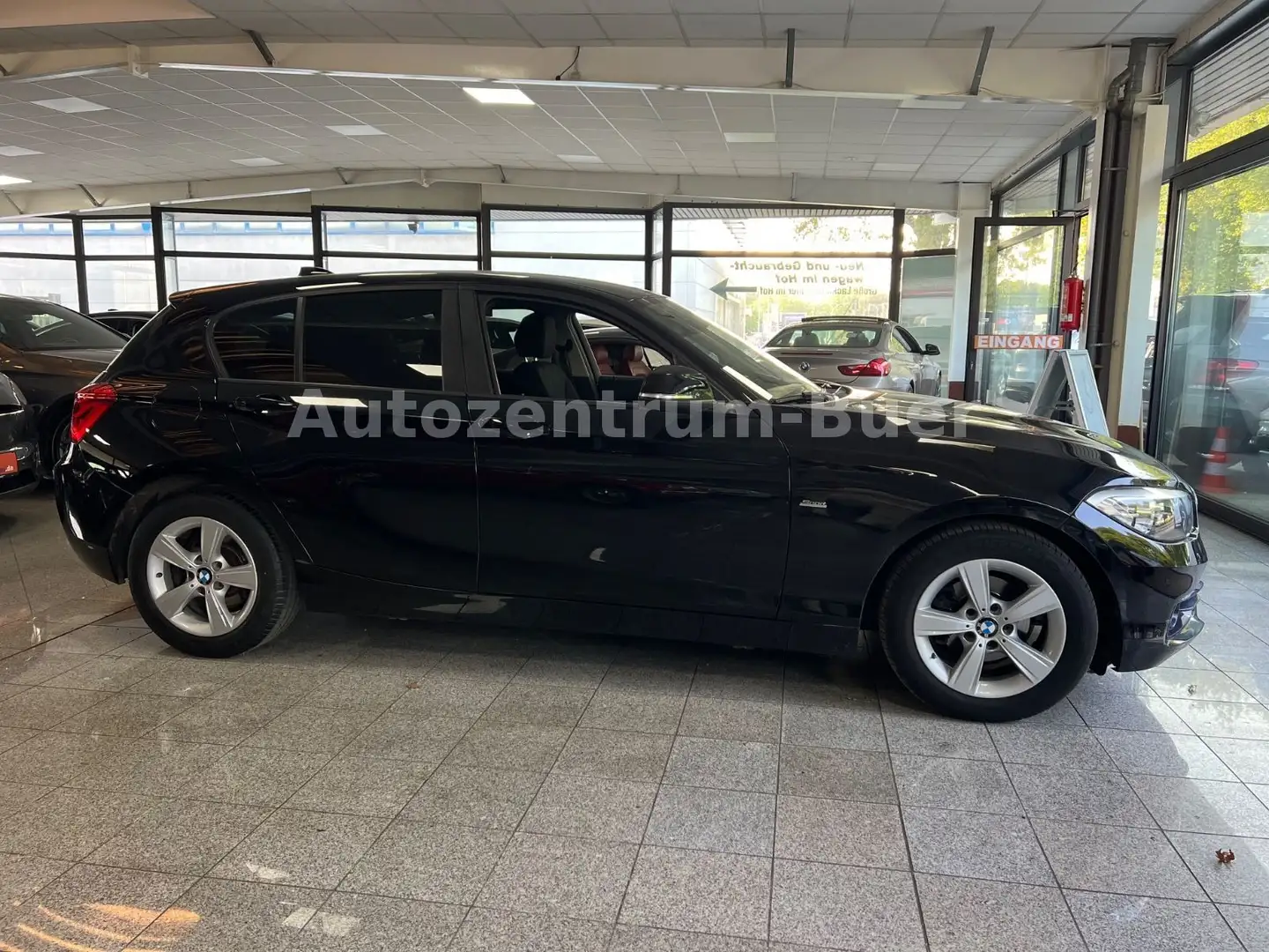 BMW 116 i Sport Line Navi/Sitzheizung/PDC/M-lenkrad Noir - 2