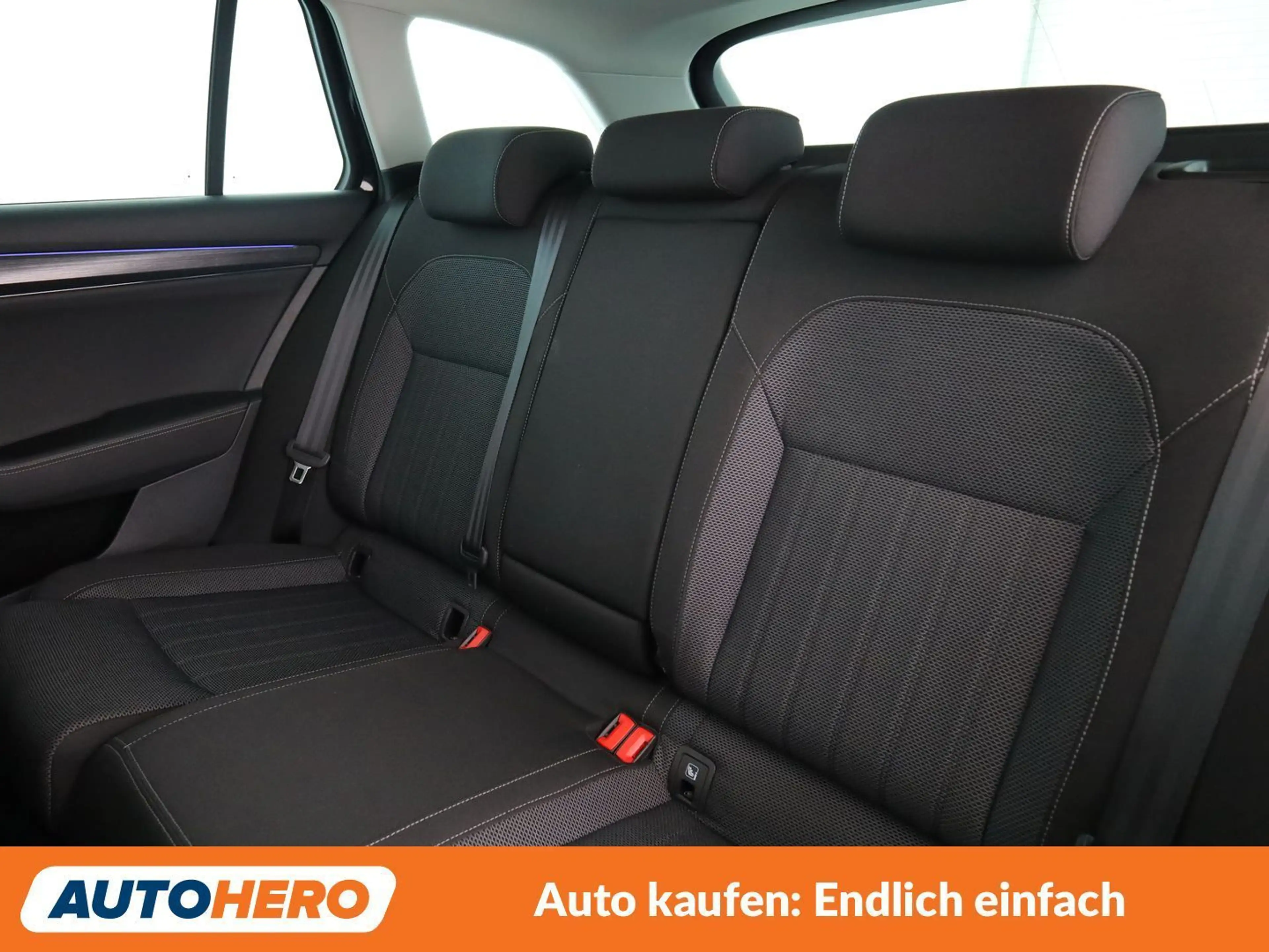 Skoda Superb 2.0 TDI Style — photo 14