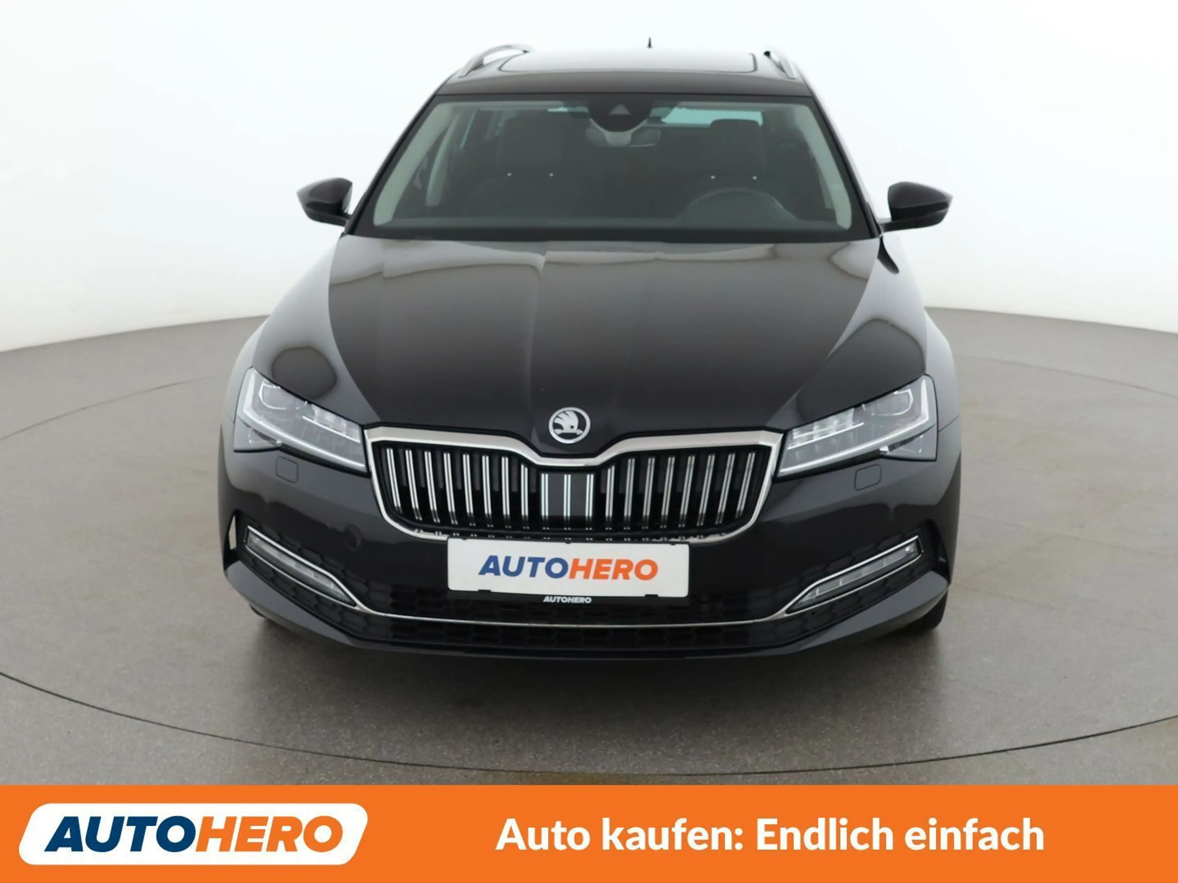 Skoda Superb 2.0 TDI Style — photo 9