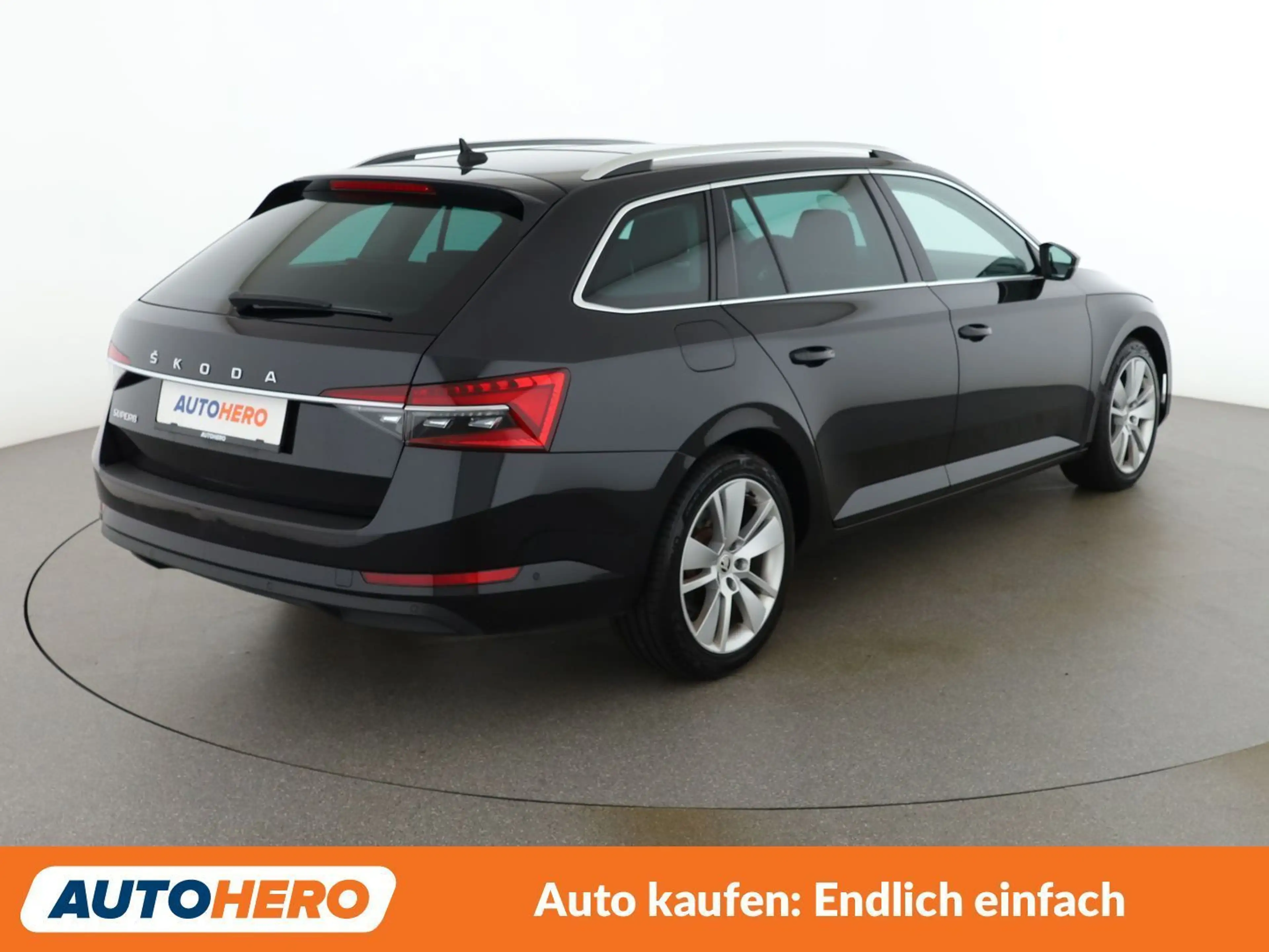 Skoda Superb 2.0 TDI Style — photo 6