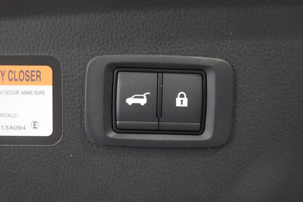 Mitsubishi Eclipse Cross снимка Mitsubishi Eclipse Cross