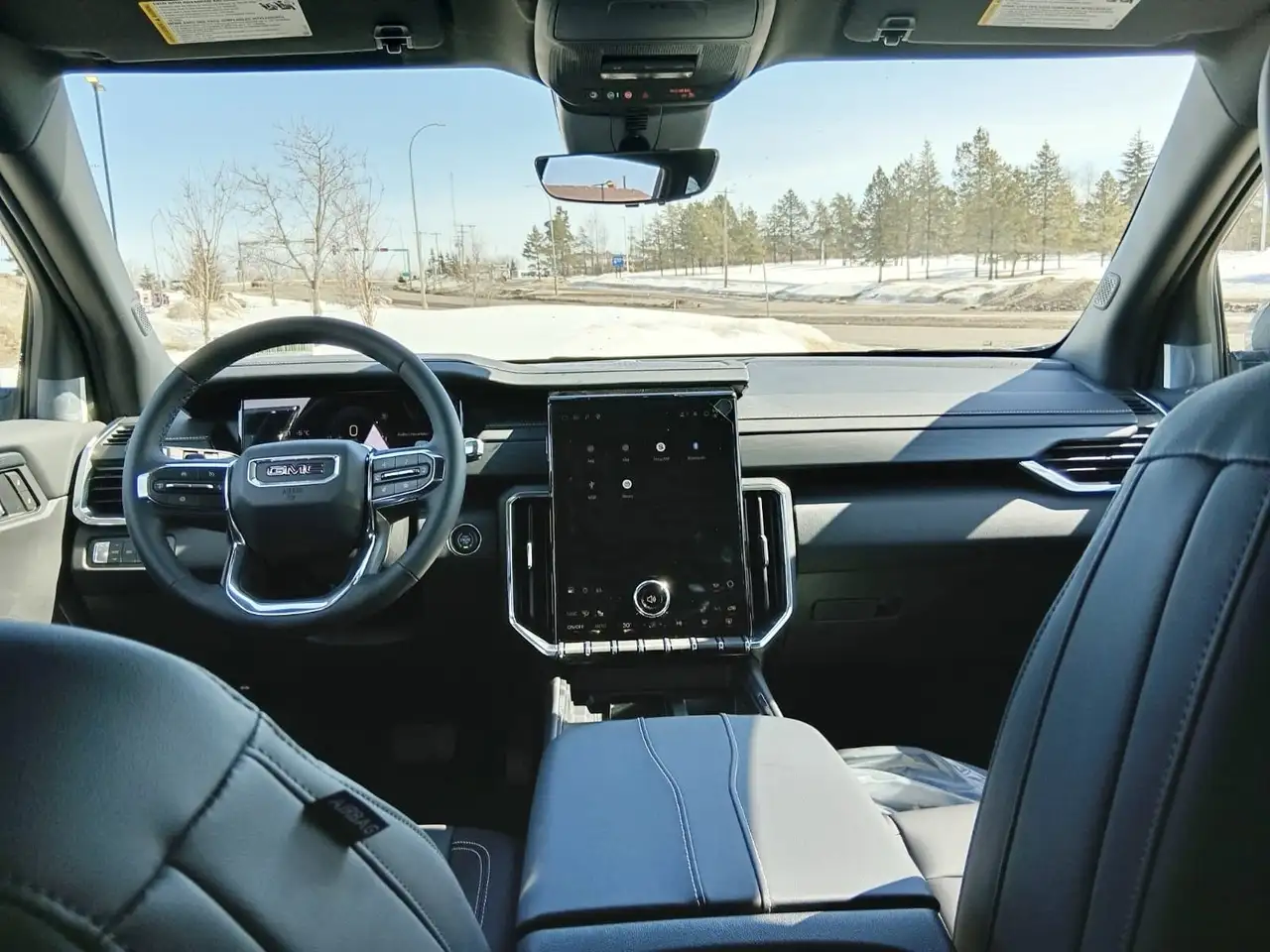 GMC Acadia снимка GMC Acadia