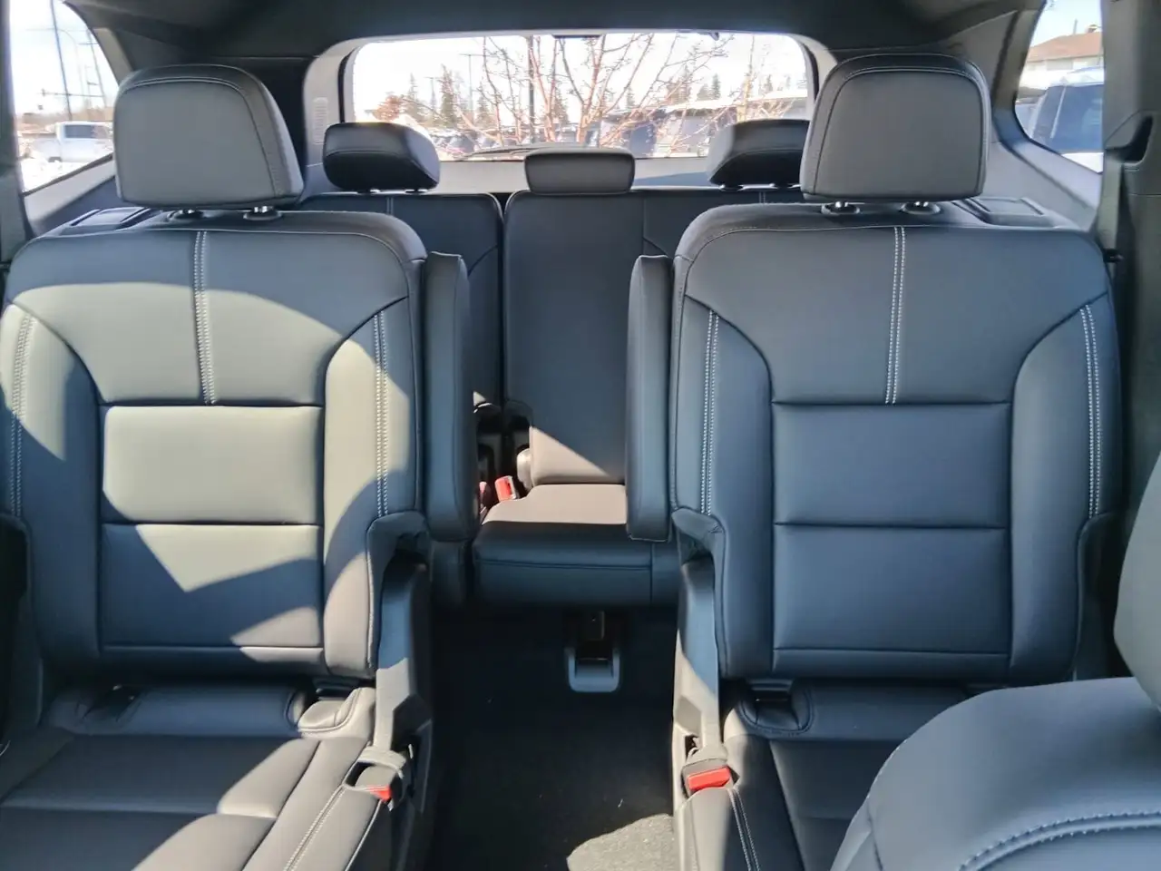 GMC Acadia снимка GMC Acadia