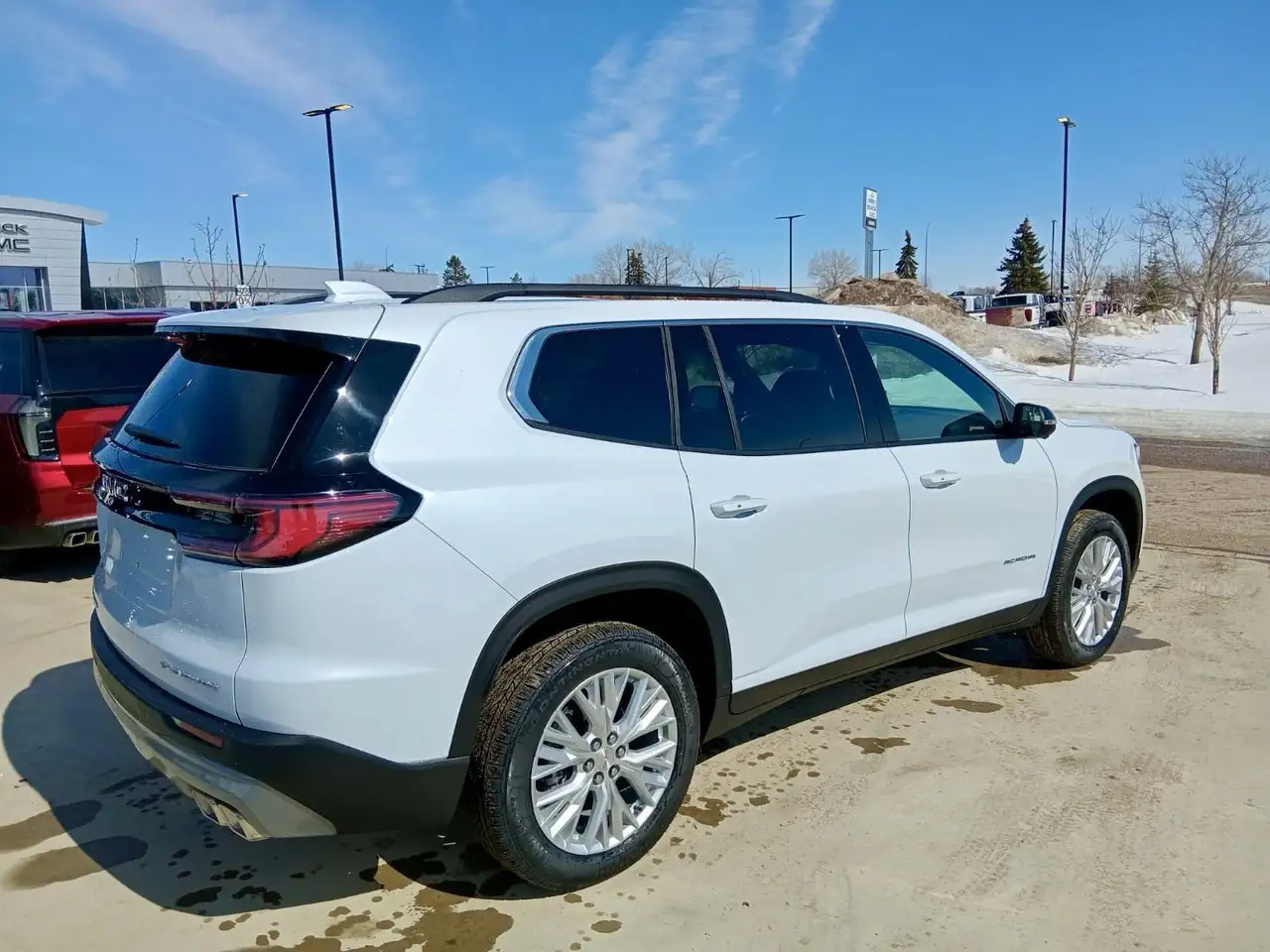 GMC Acadia снимка GMC Acadia