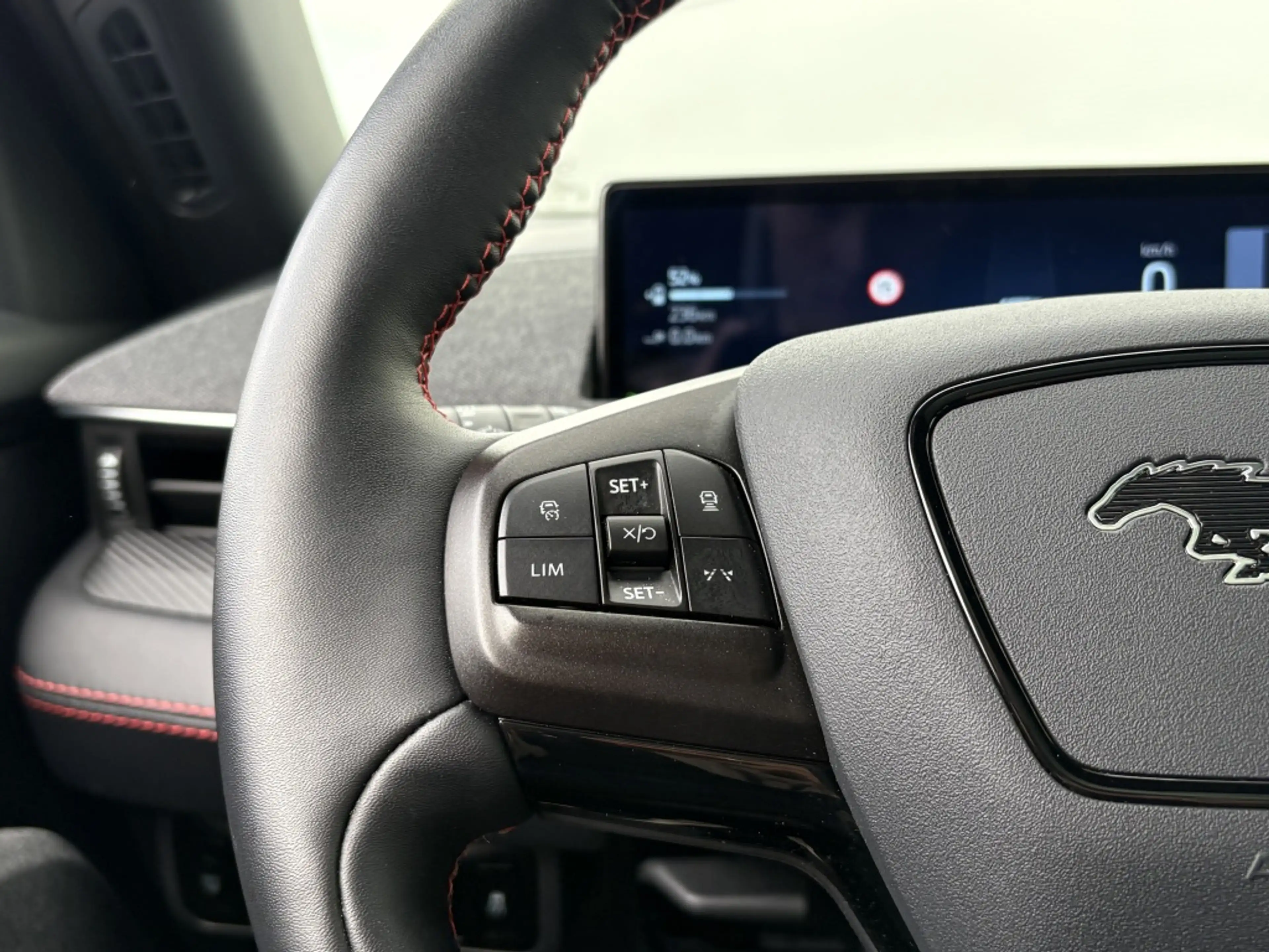 Ford Mustang Mach-E Extended range Premium RWD 88 kWh TECHPACK+ PANODA — photo 15