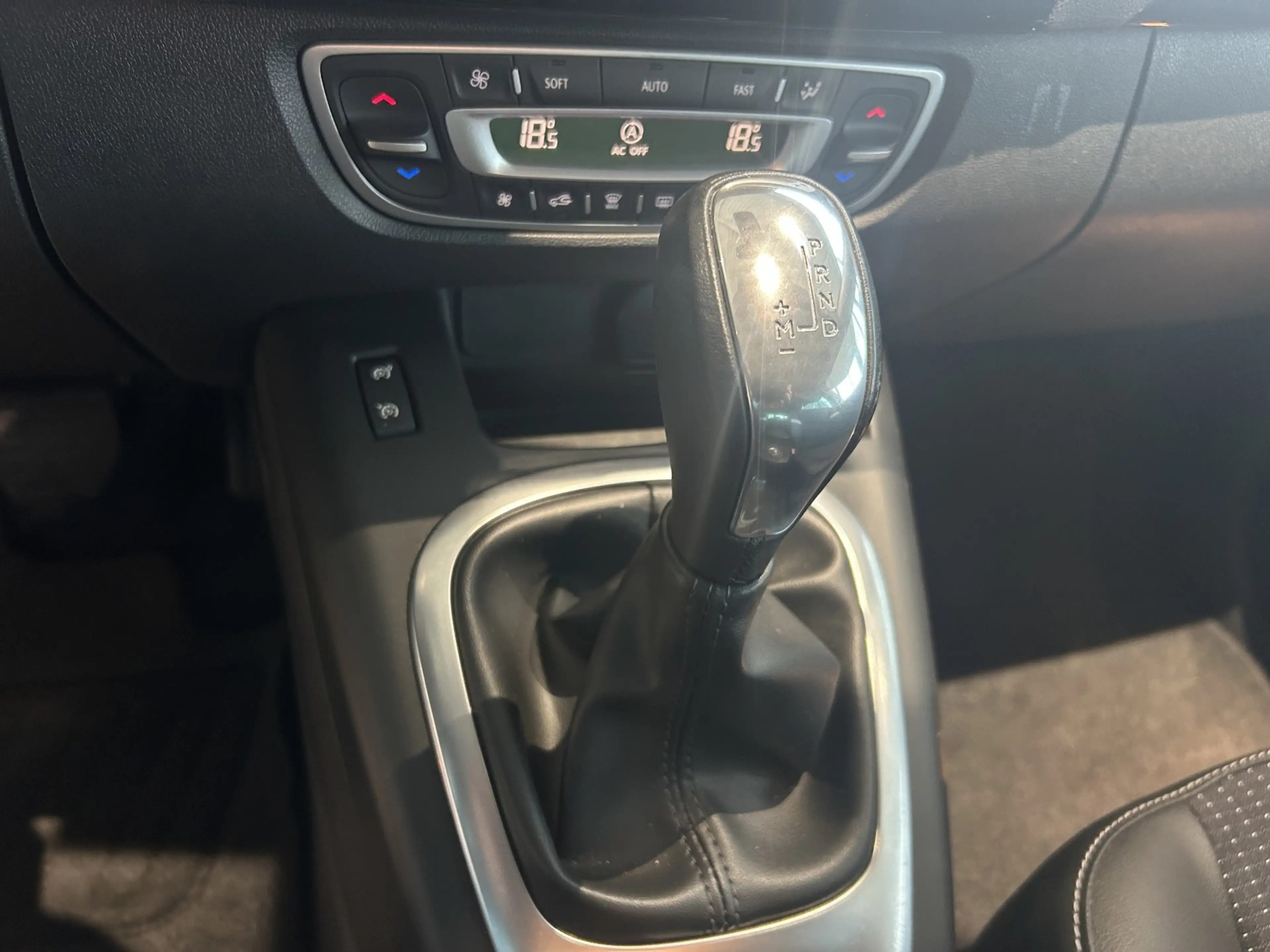 Renault Scenic III Grand BOSE Edition AUTOMATIK+ — photo 13