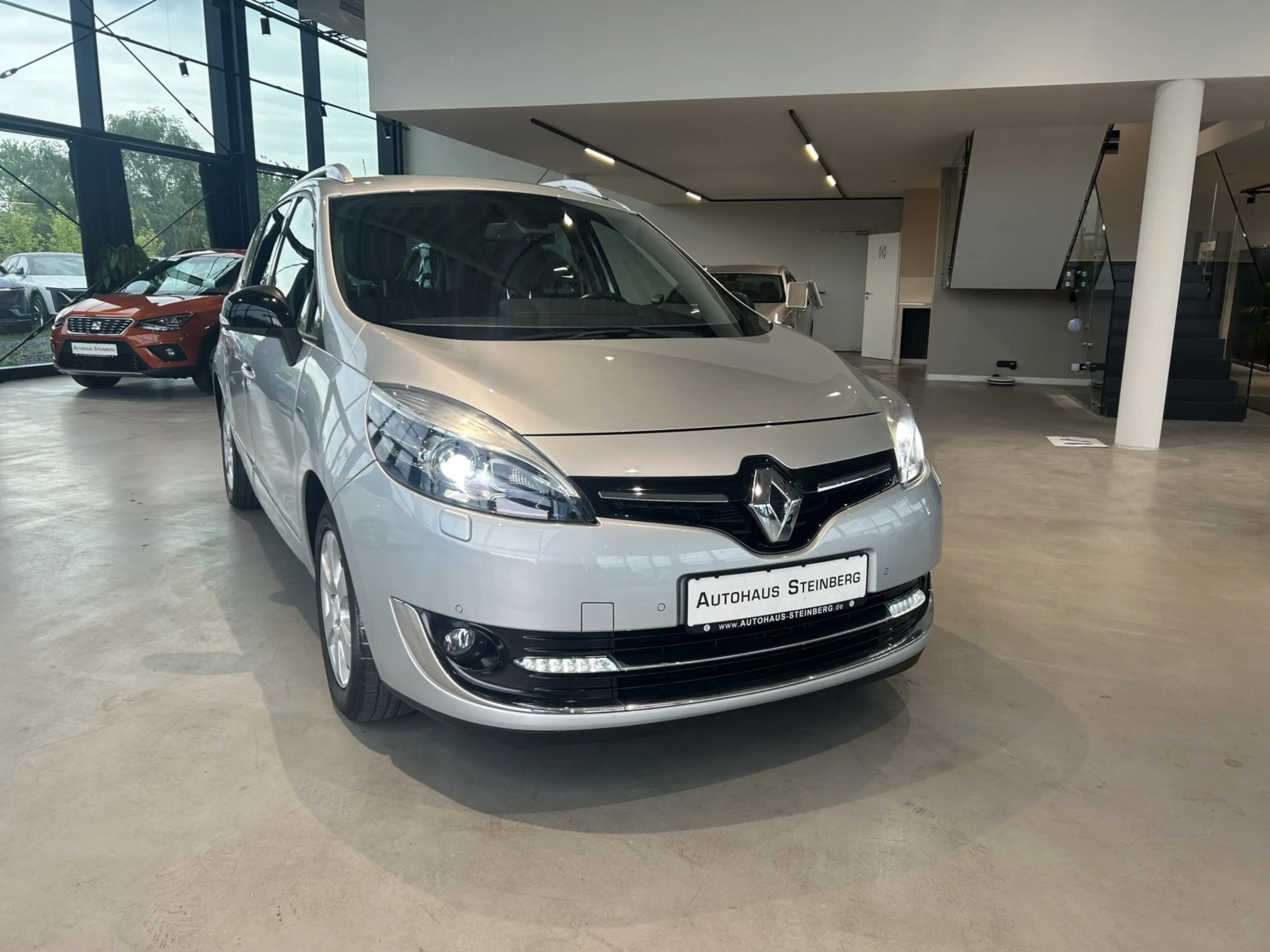 Renault Scenic III Grand BOSE Edition AUTOMATIK+ — photo 11