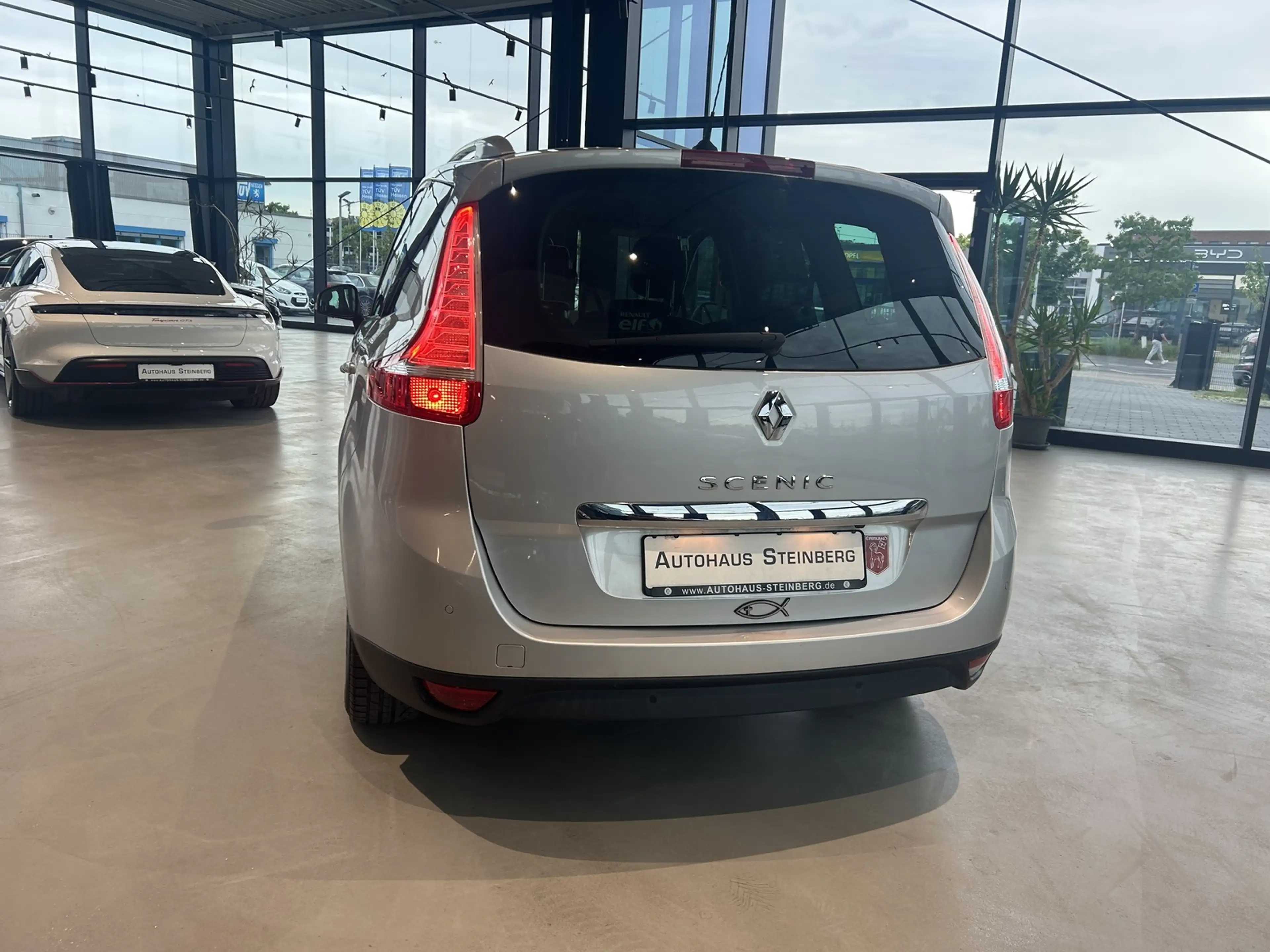 Renault Scenic III Grand BOSE Edition AUTOMATIK+ — photo 5