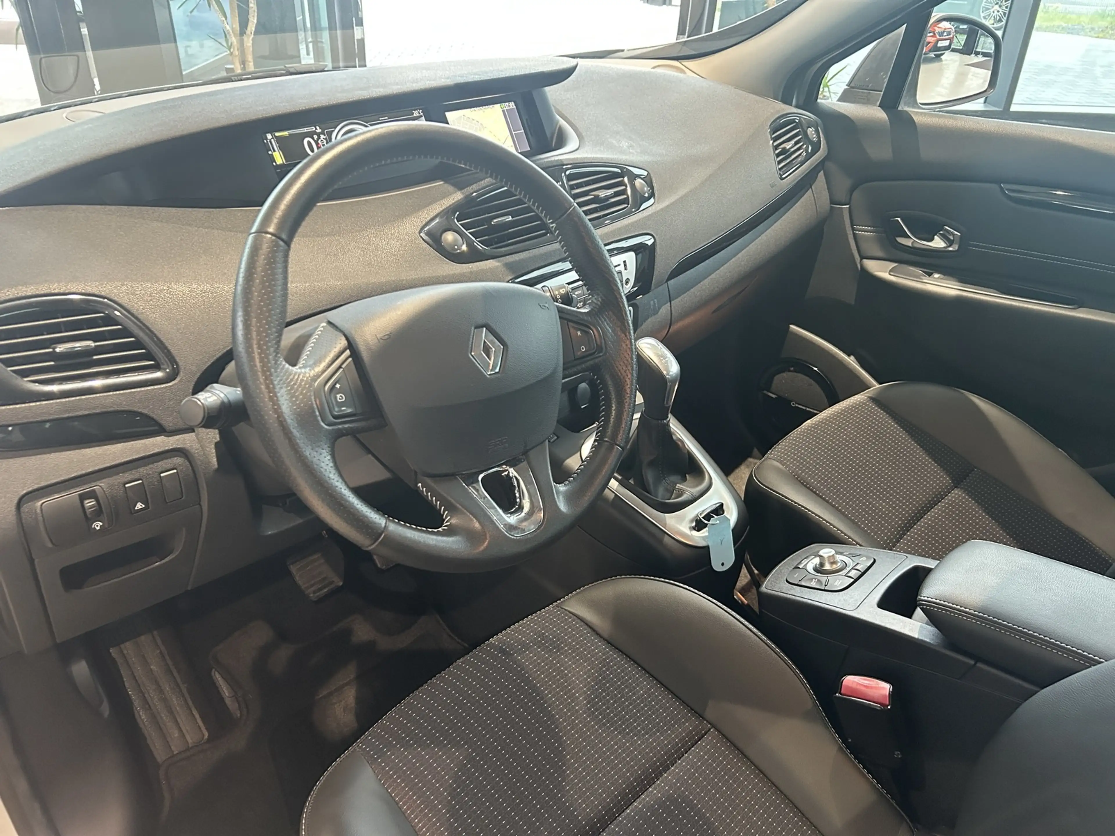 Renault Scenic III Grand BOSE Edition AUTOMATIK+ — photo 15