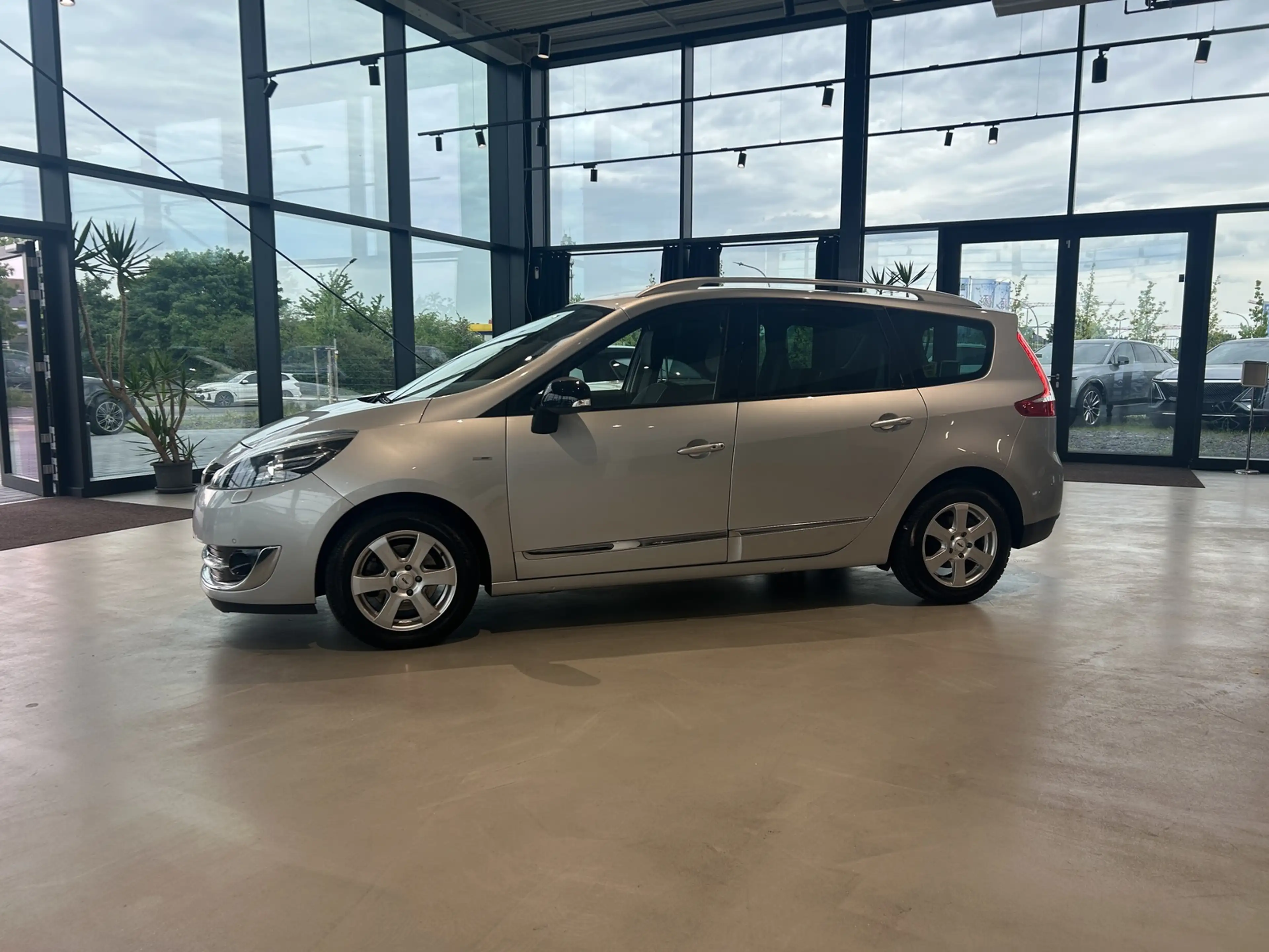 Renault Scenic III Grand BOSE Edition AUTOMATIK+ — photo 4