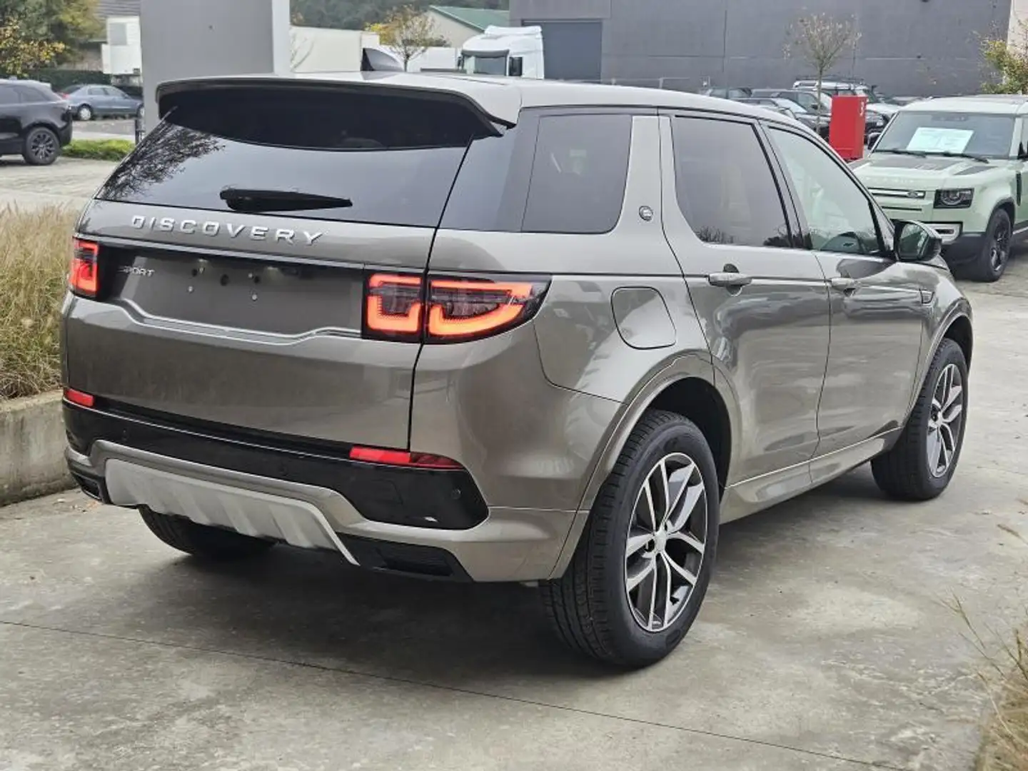 Land Rover Discovery Sport P270e S AWD Auto. 25MY - beschikbaar vanaf maart Zilver - 2