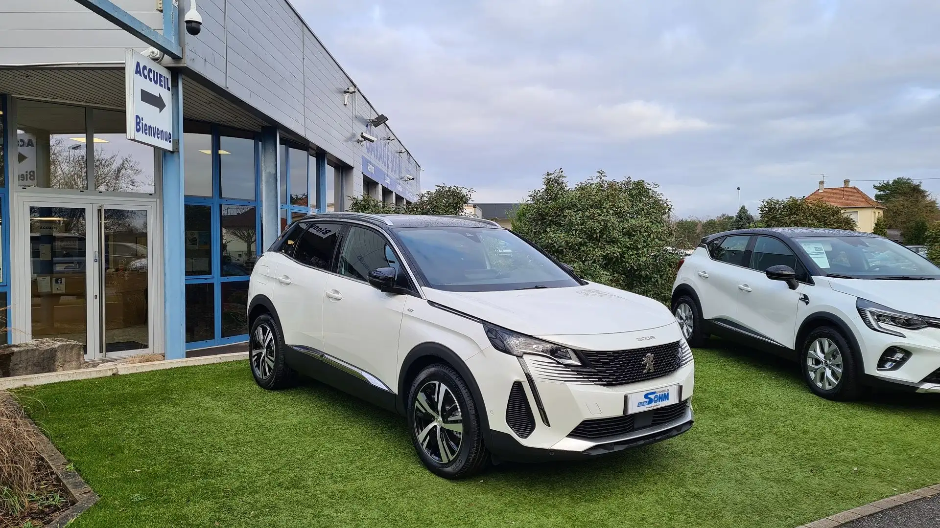 Peugeot 3008 1.2 PURETECH 130CH S\u0026S GT Blanc - 1