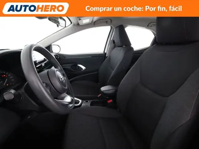 Toyota Yaris view 11