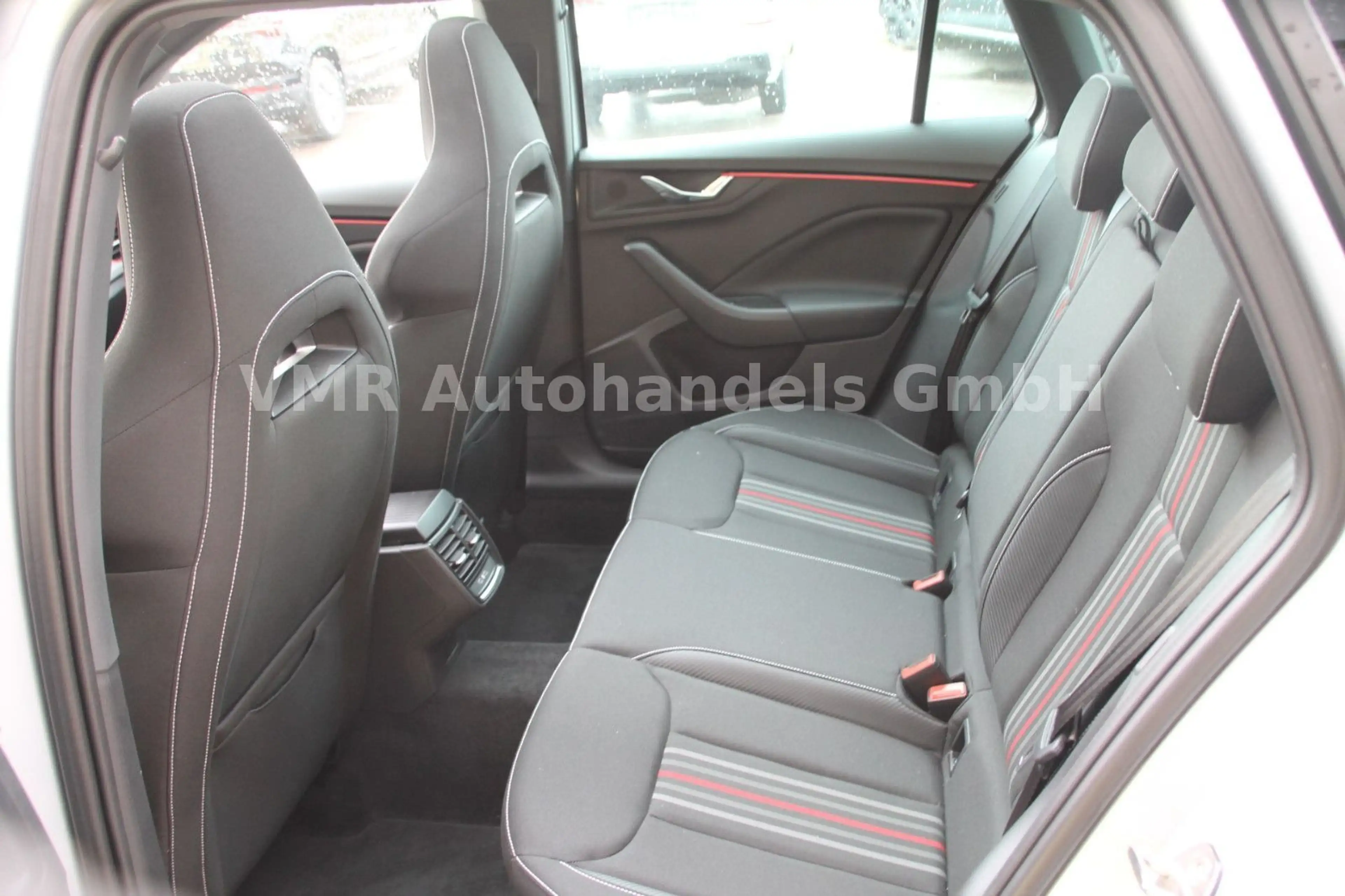 Skoda Kamiq 1.5 TSI DSG Monte Carlo *5J.Gar.*Matrix* — photo 12