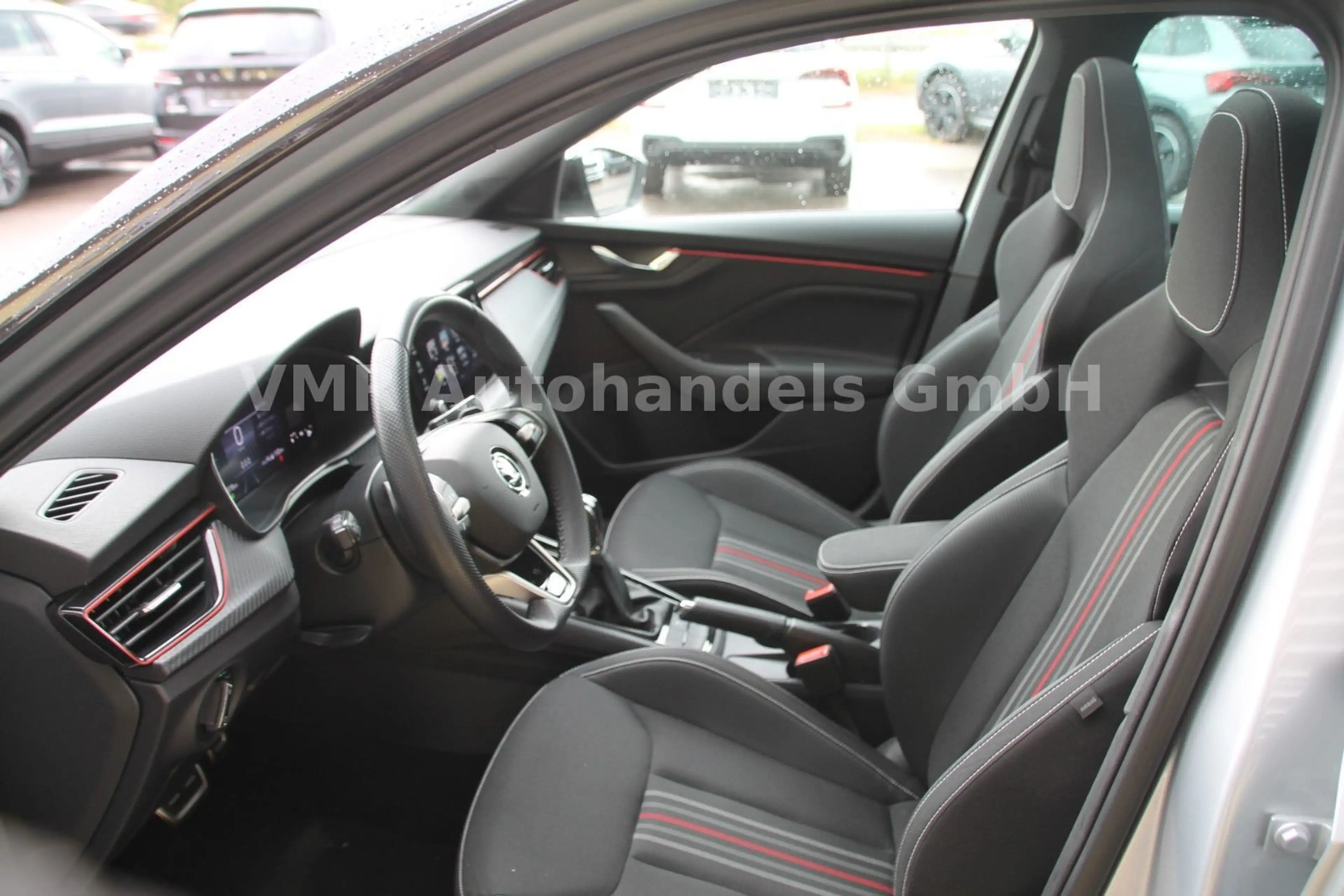 Skoda Kamiq 1.5 TSI DSG Monte Carlo *5J.Gar.*Matrix* — photo 11