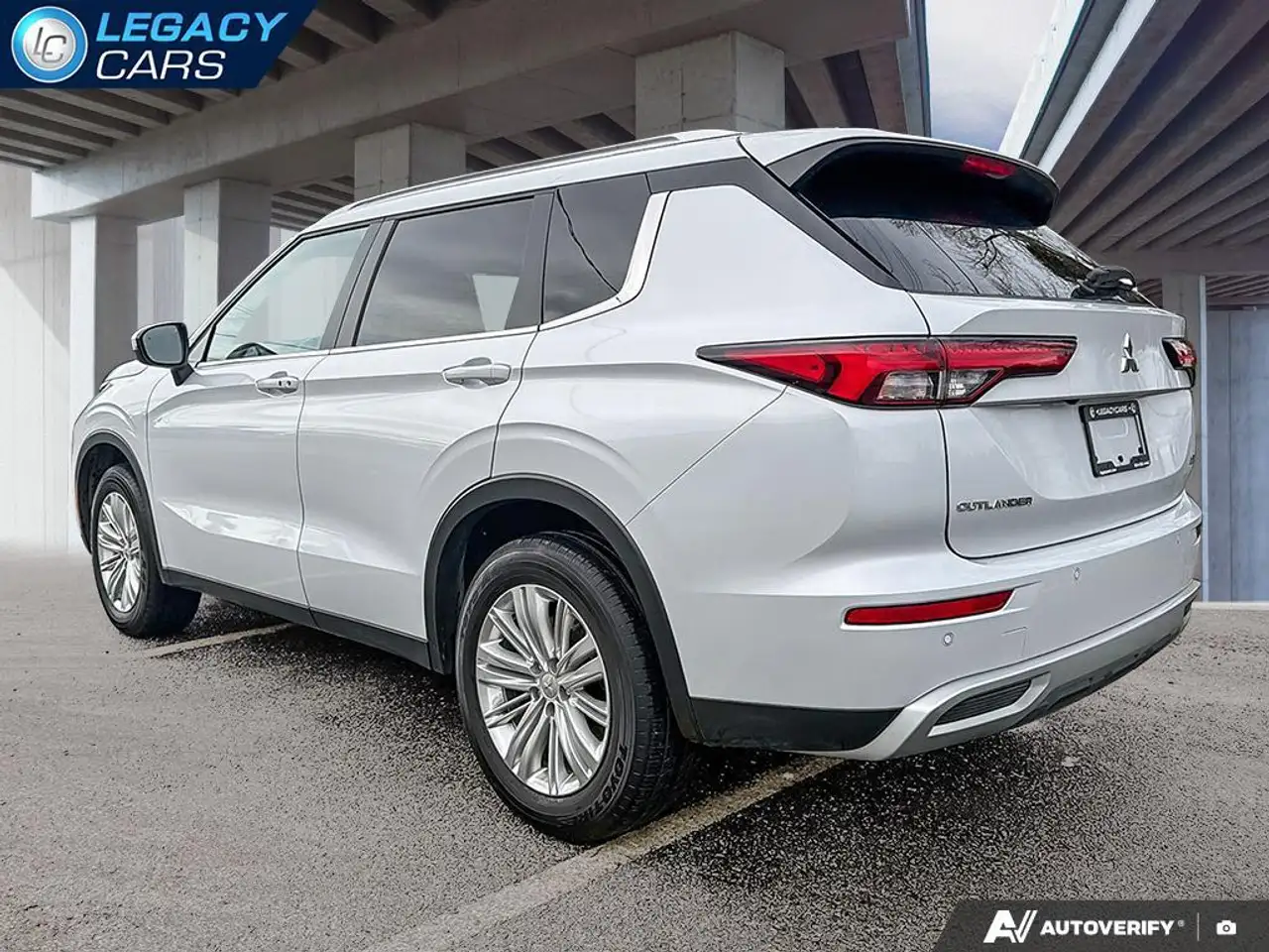 Mitsubishi Outlander снимка Mitsubishi Outlander