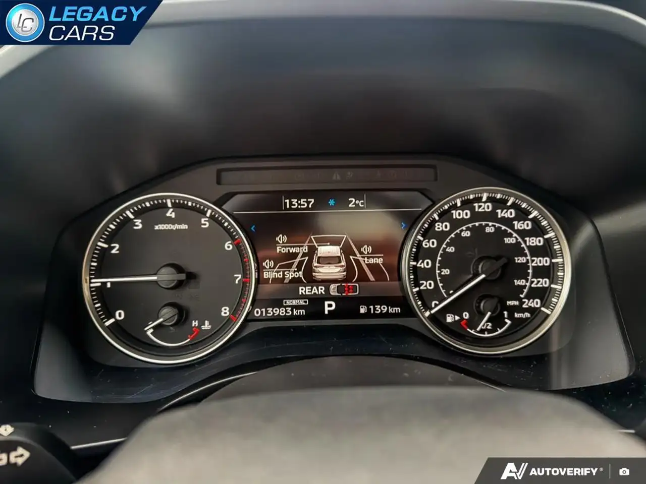 Mitsubishi Outlander снимка Mitsubishi Outlander
