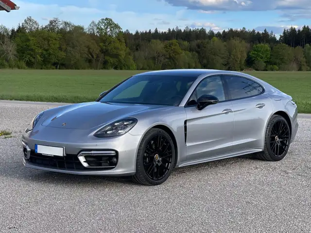 Porsche Panamera main image