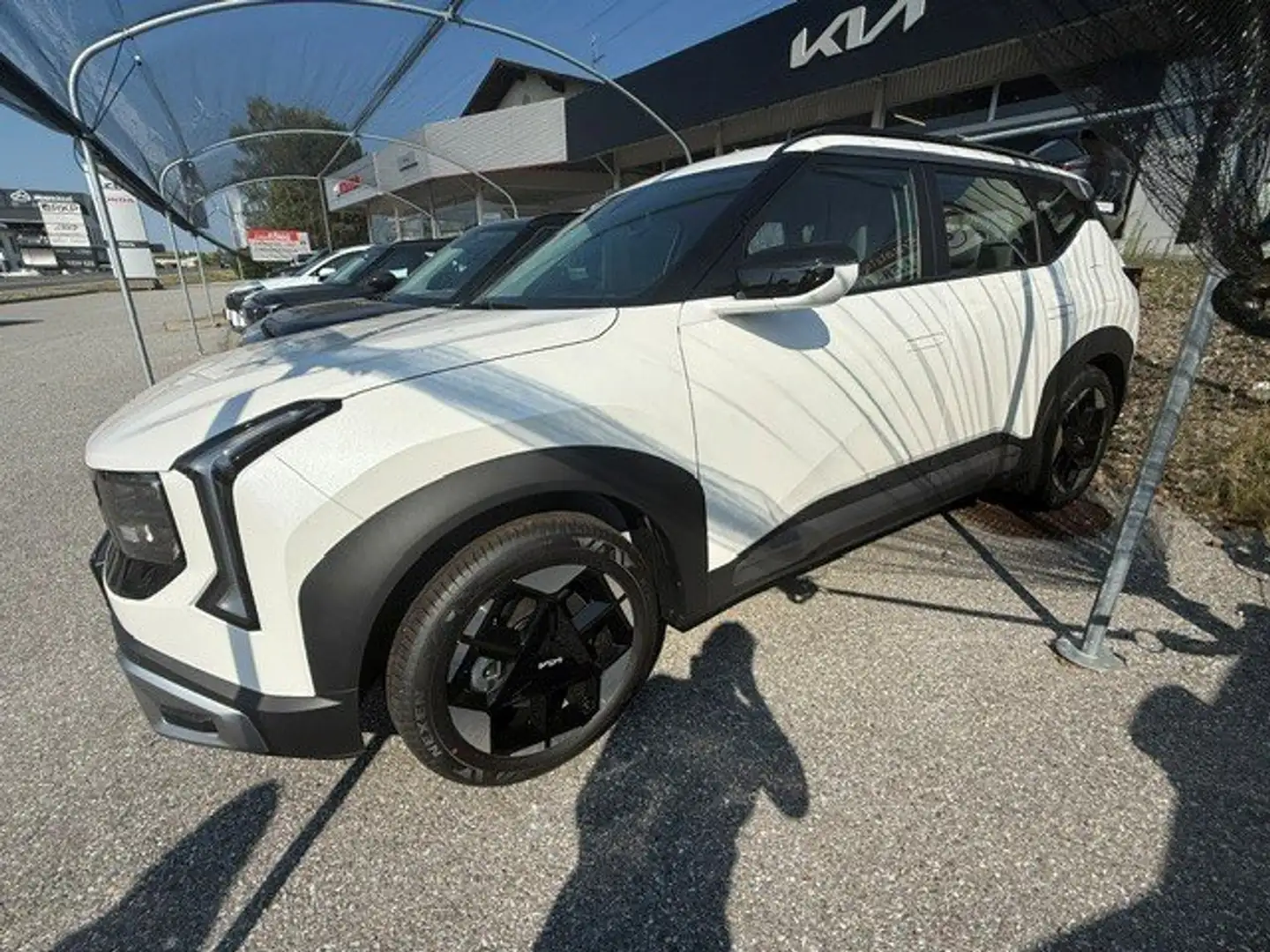Kia Seltos Silber 1.6TGDi  MT6 Weiß - 1