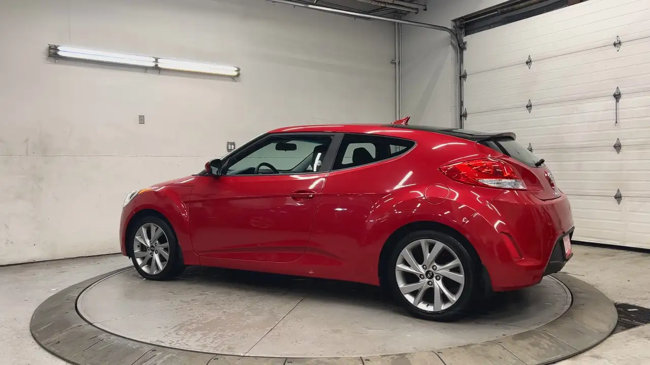 Hyundai VELOSTER снимка Hyundai VELOSTER