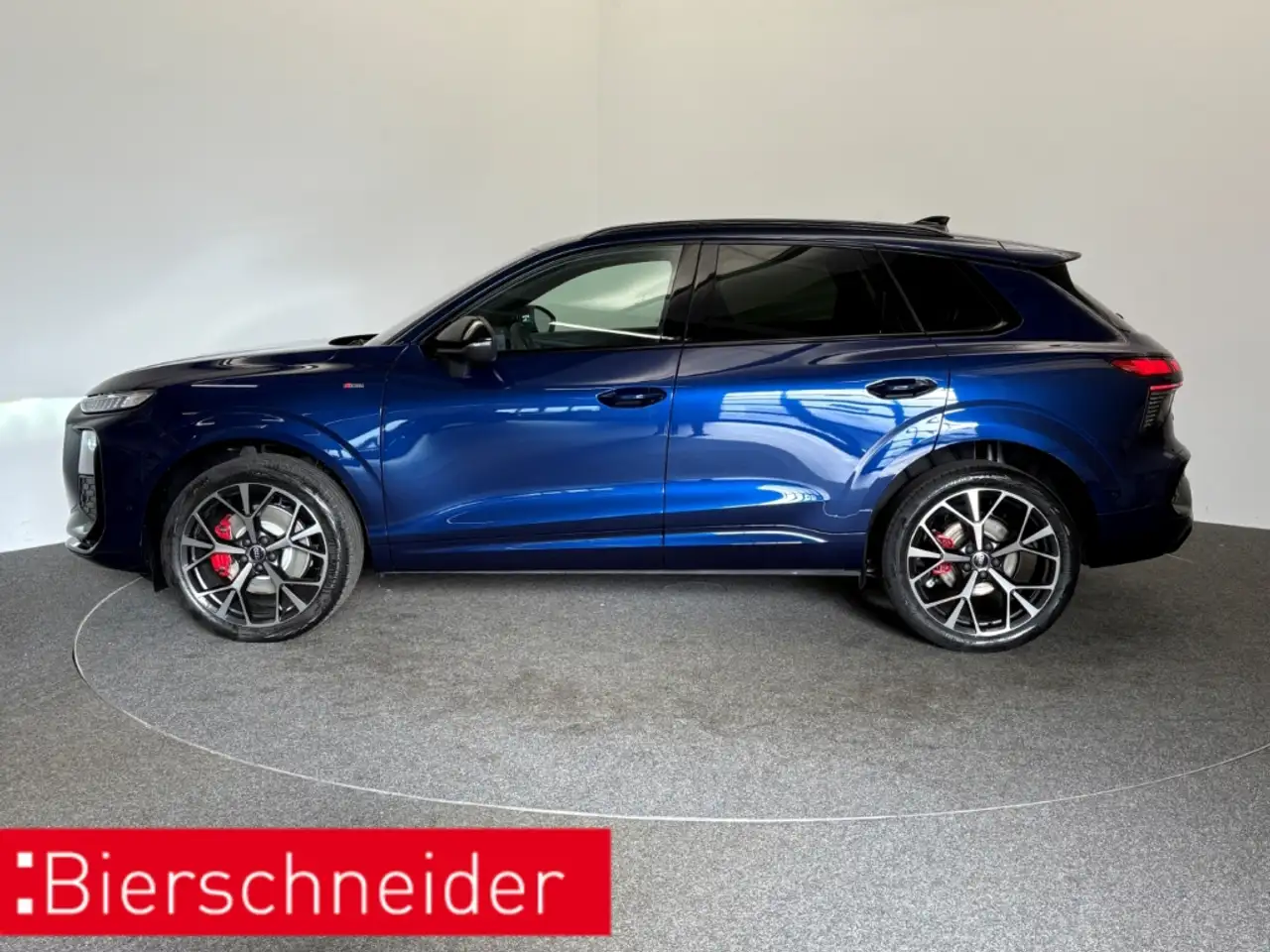 Audi Q3 SUV TFSI quattro 150 kW S tronic line AHK TECH PLU 3