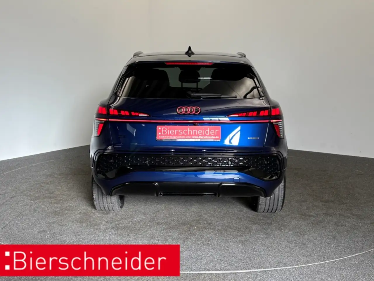 Audi Q3 SUV TFSI quattro 150 kW S tronic line AHK TECH PLU 6