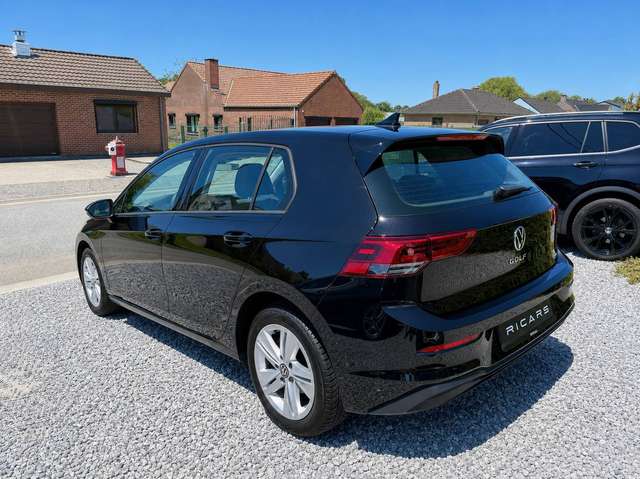 Volkswagen Golf 2024 — vignette 4