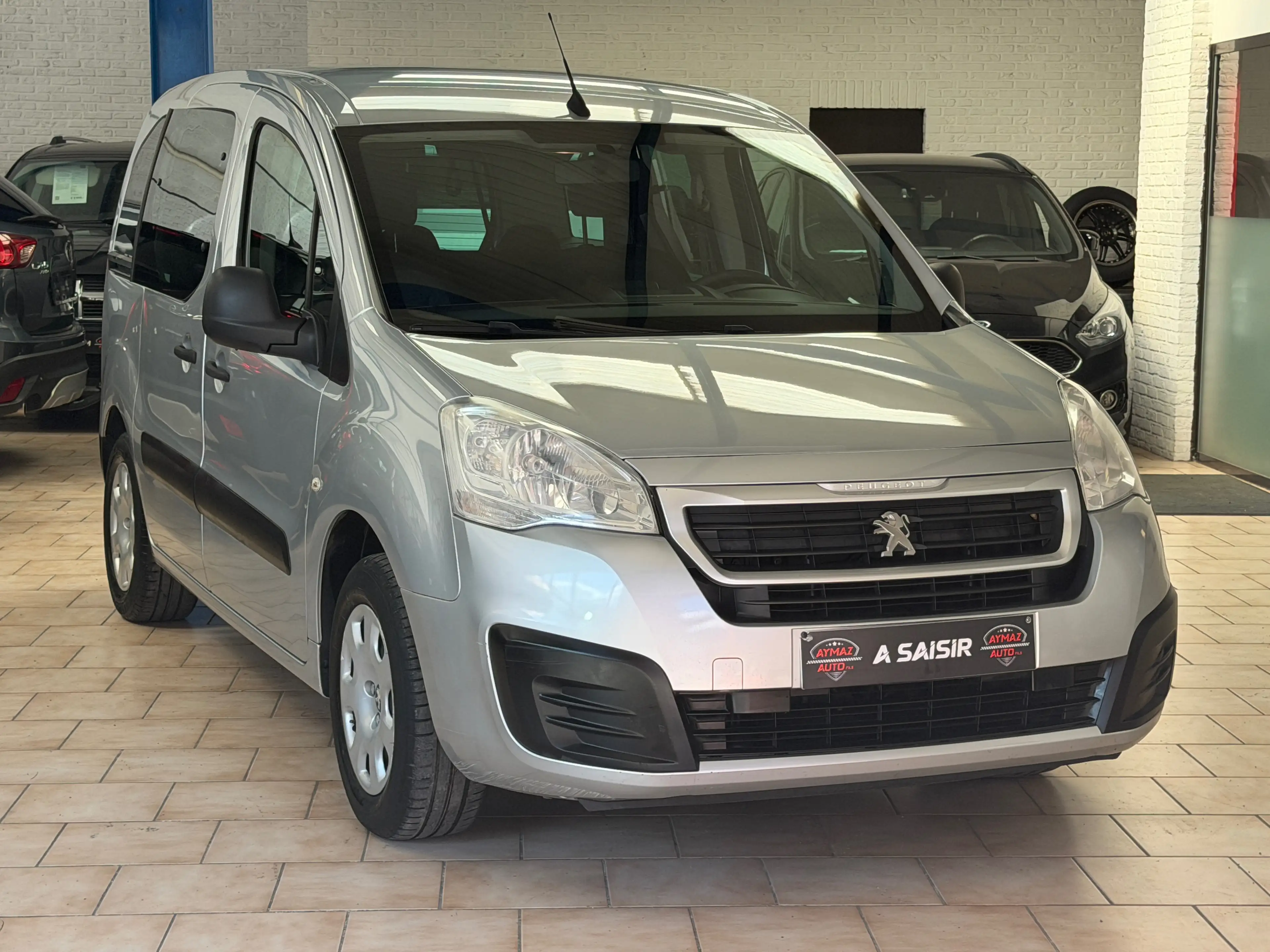Peugeot Partner Tepee 1.6 BlueHDi Active 5 PLACES — photo 3