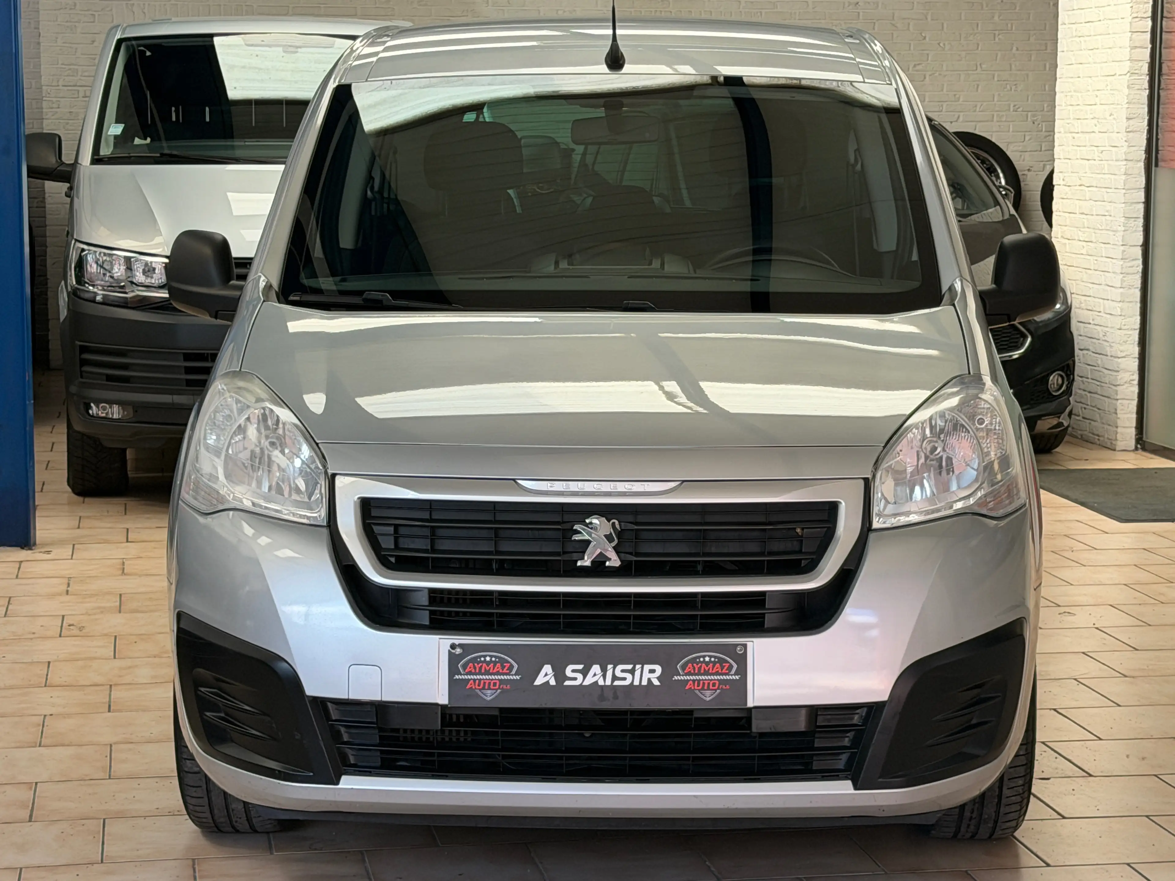 Peugeot Partner Tepee 1.6 BlueHDi Active 5 PLACES — photo 9