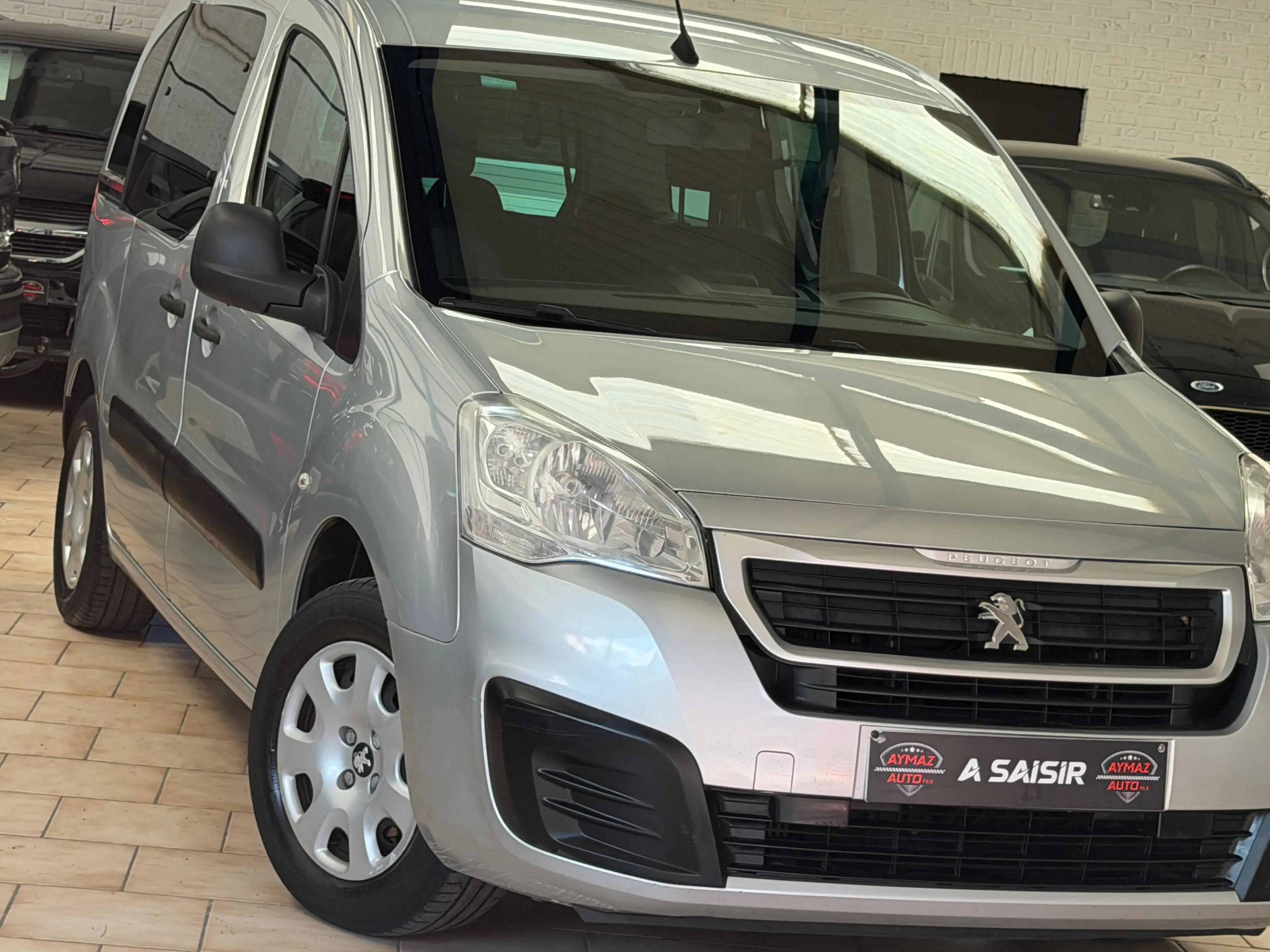Peugeot Partner Tepee 1.6 BlueHDi Active 5 PLACES — photo 2