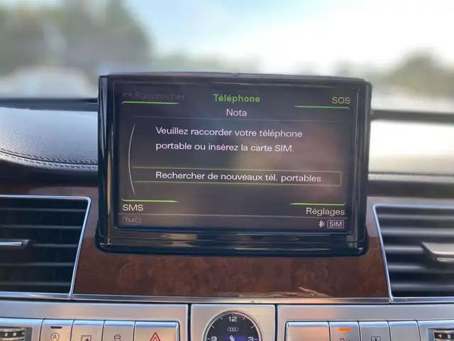Audi A8 view 13