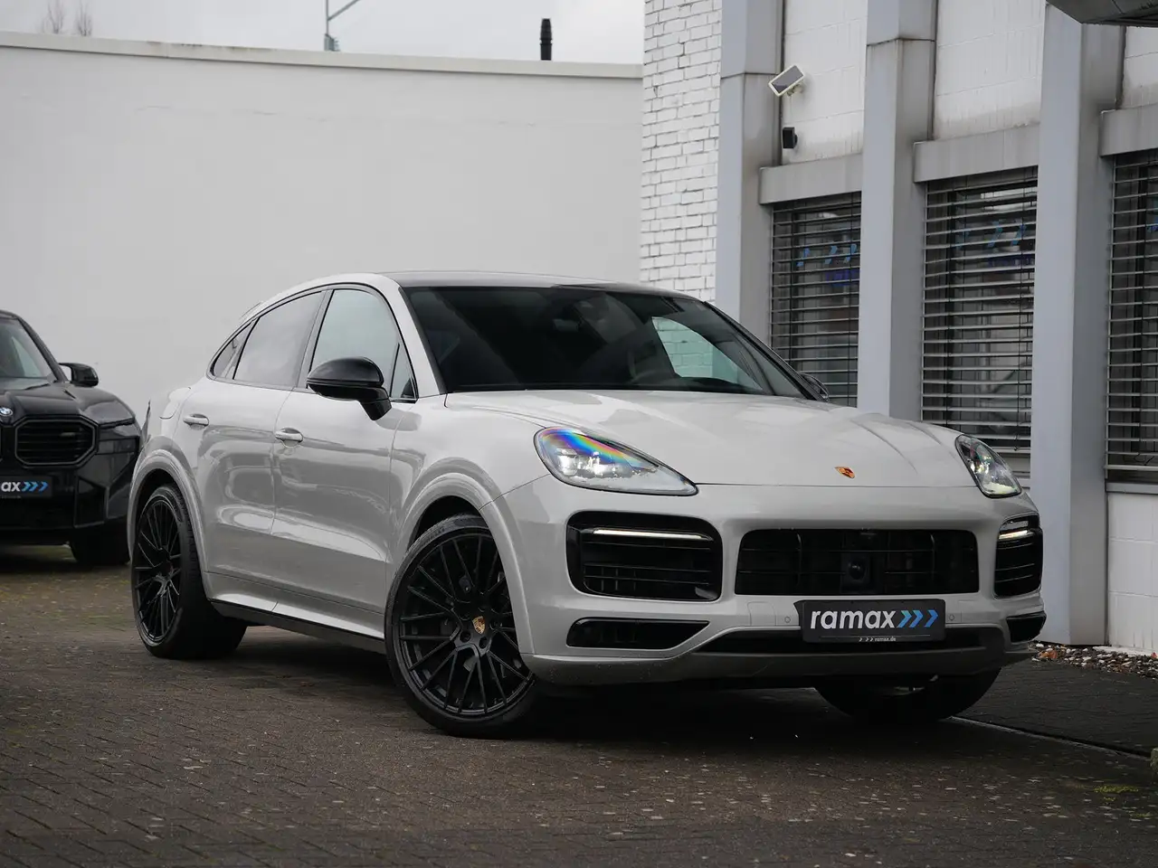Porsche Cayenne E-Hybrid Coup PLATINUM+SPORTDESIGN-INNOD-VOLL — миниатюра 1