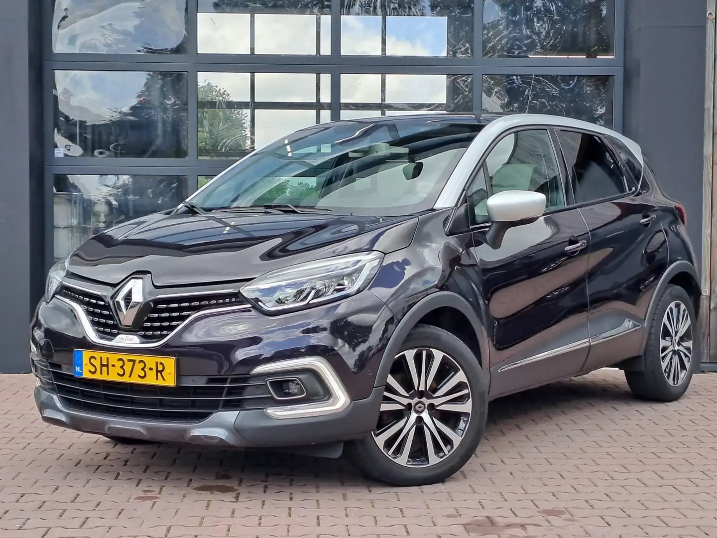 Renault Captur 1.2 TCe Initiale Paris | Automaat | Trekhaak | Sto Zwart - 1