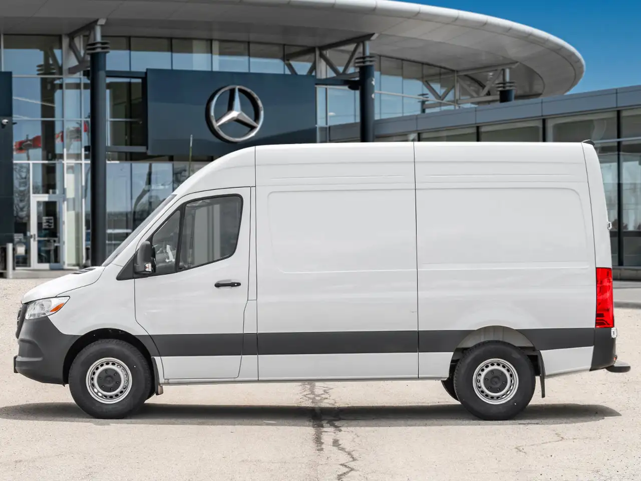 Mercedes-Benz Sprinter photo Mercedes-Benz Sprinter