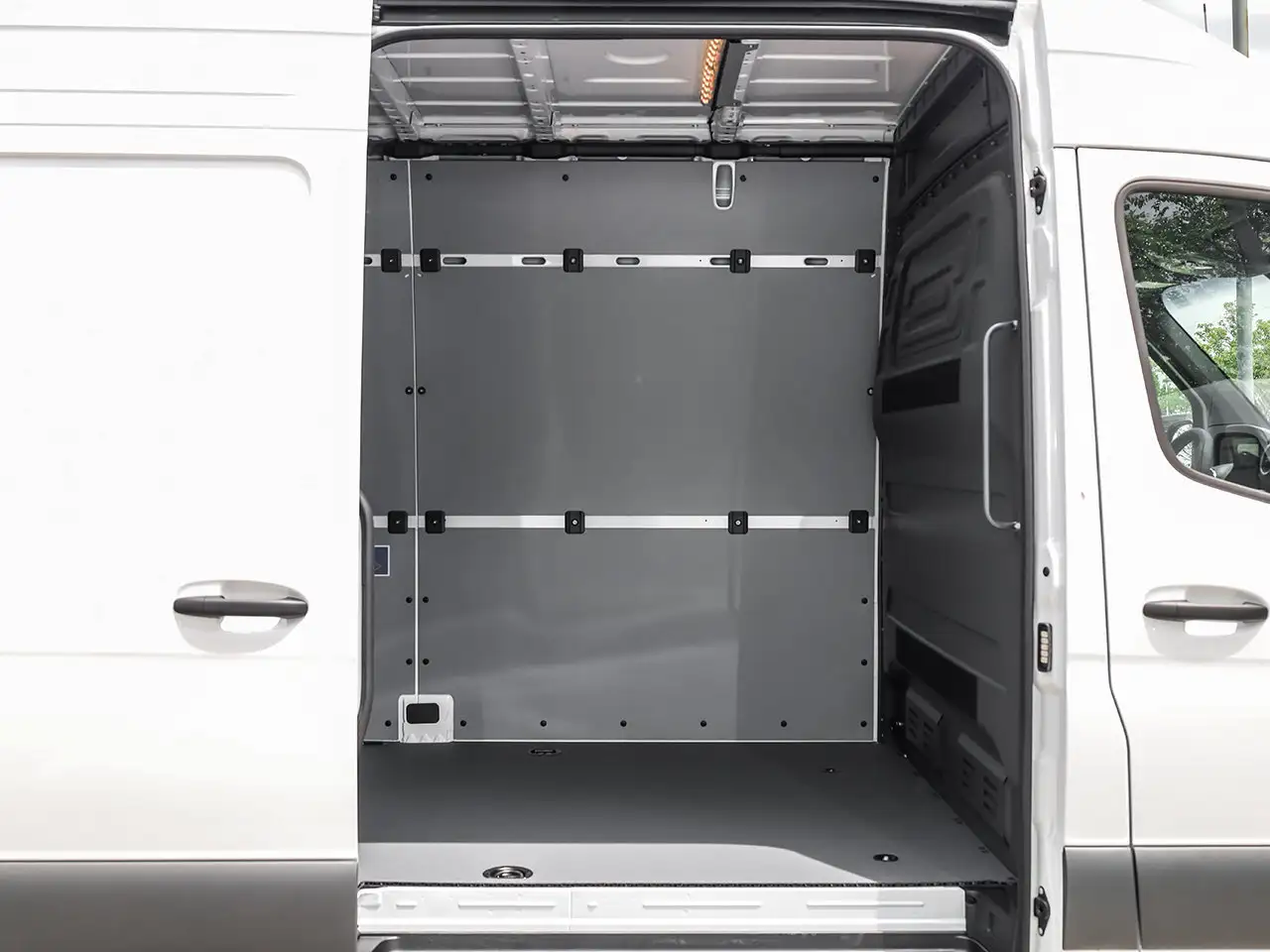 Mercedes-Benz Sprinter photo Mercedes-Benz Sprinter