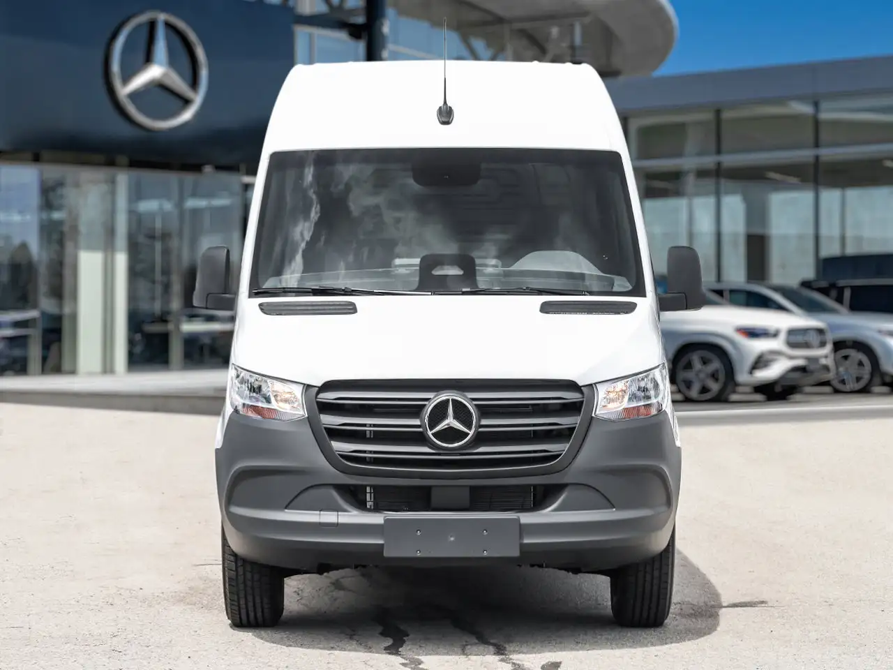 Mercedes-Benz Sprinter photo Mercedes-Benz Sprinter