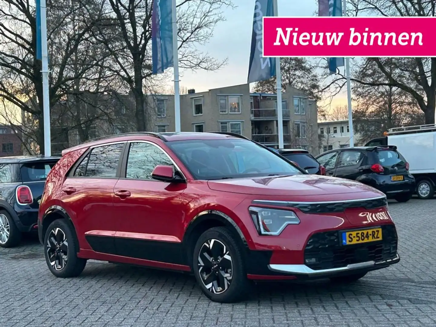 Kia Niro DynamicPlusLine 64.8 kWh - Carplay, Navi, Camera, Rouge - 1
